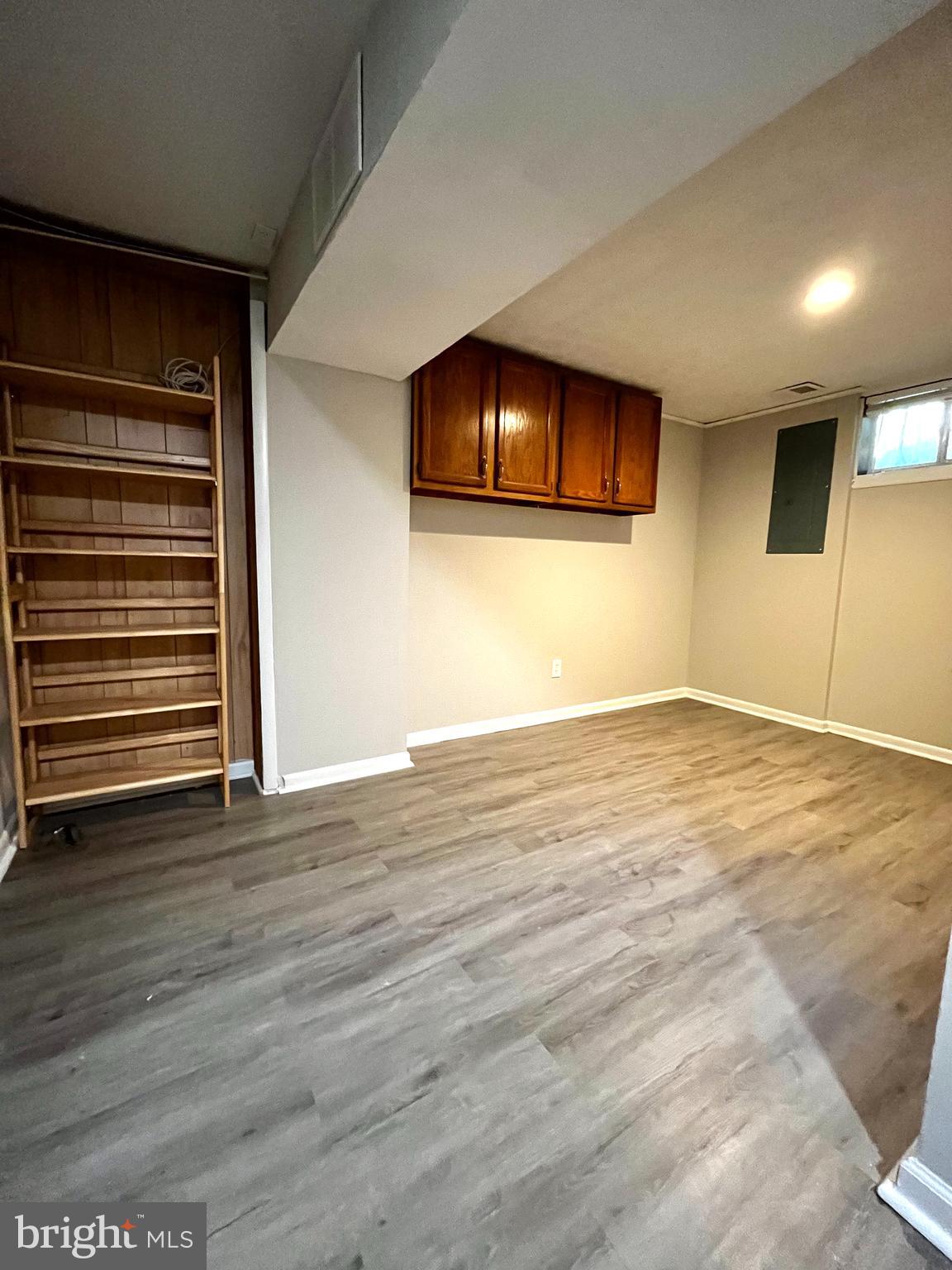 VILLAGE OF OLDE MILL - Residential Lease