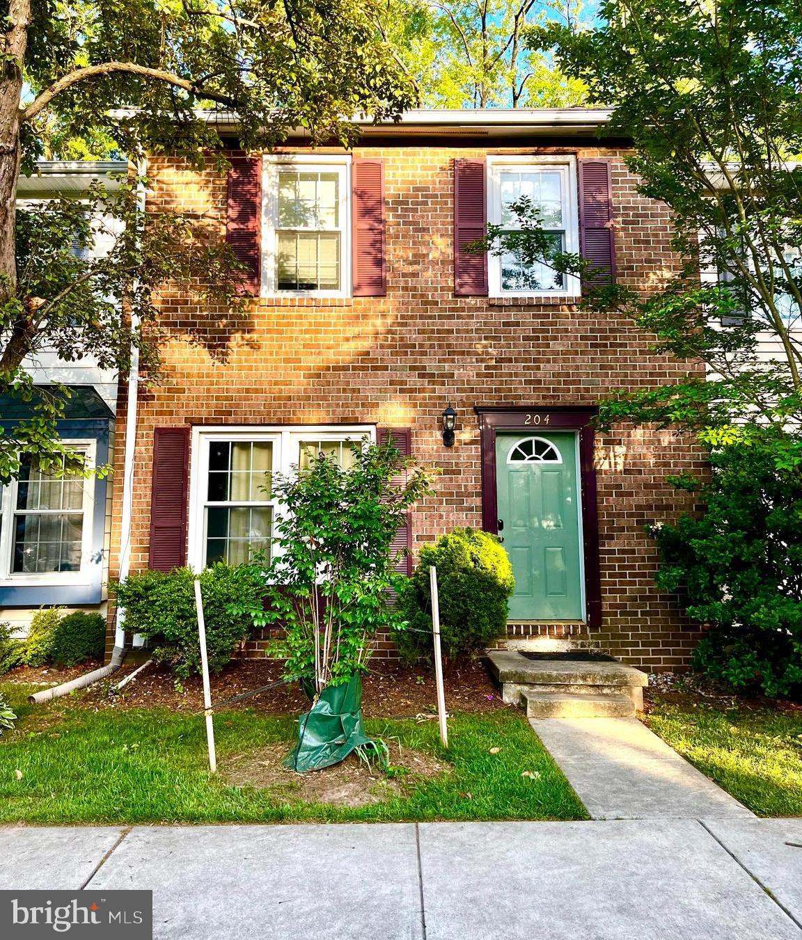 VILLAGE OF OLDE MILL - Residential Lease