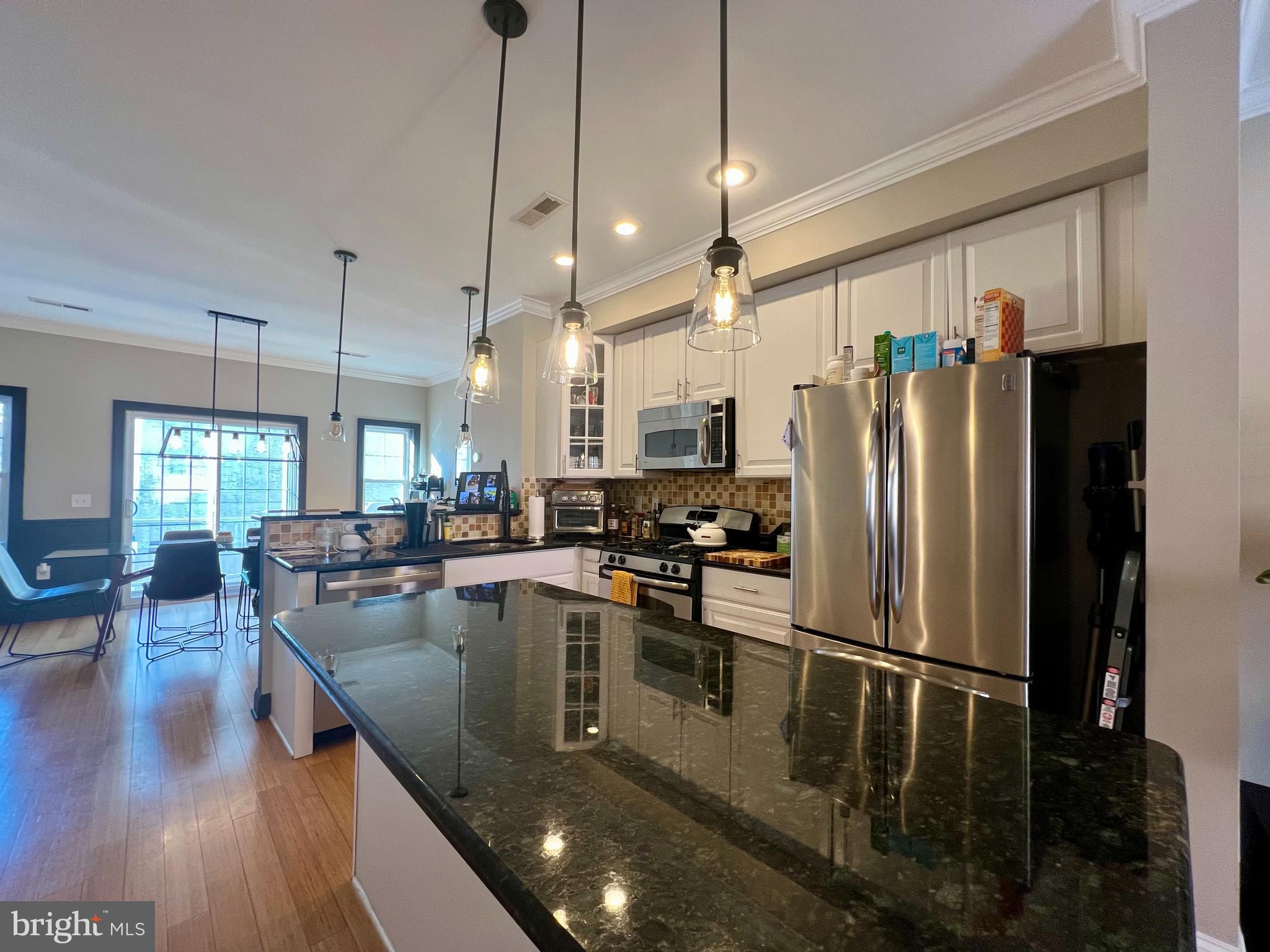 GRADUATE HOSPITAL - Residential Lease