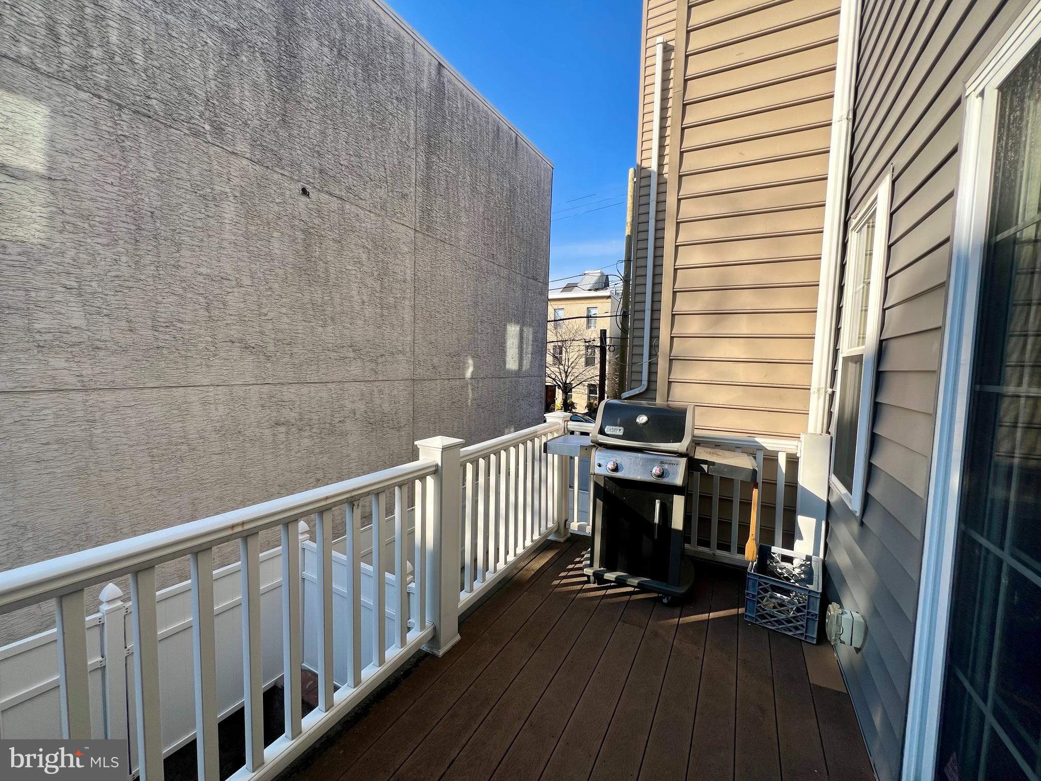 GRADUATE HOSPITAL - Residential Lease