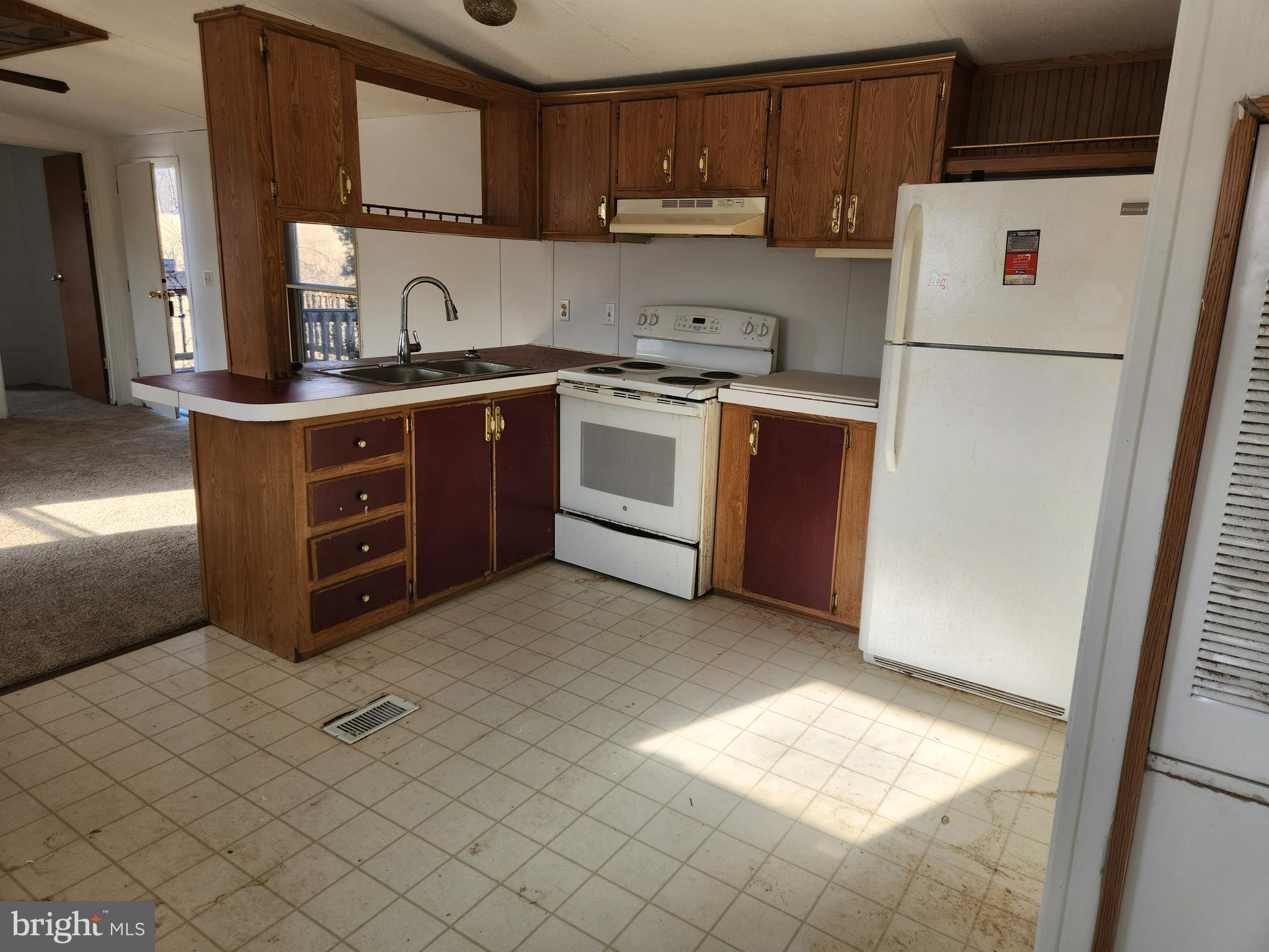 NONE AVAILABLE - Residential Lease