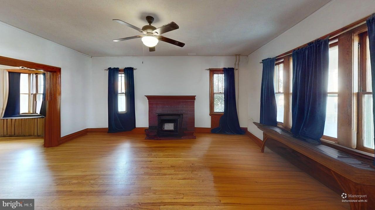 TOWN OF ROMNEY - Residential