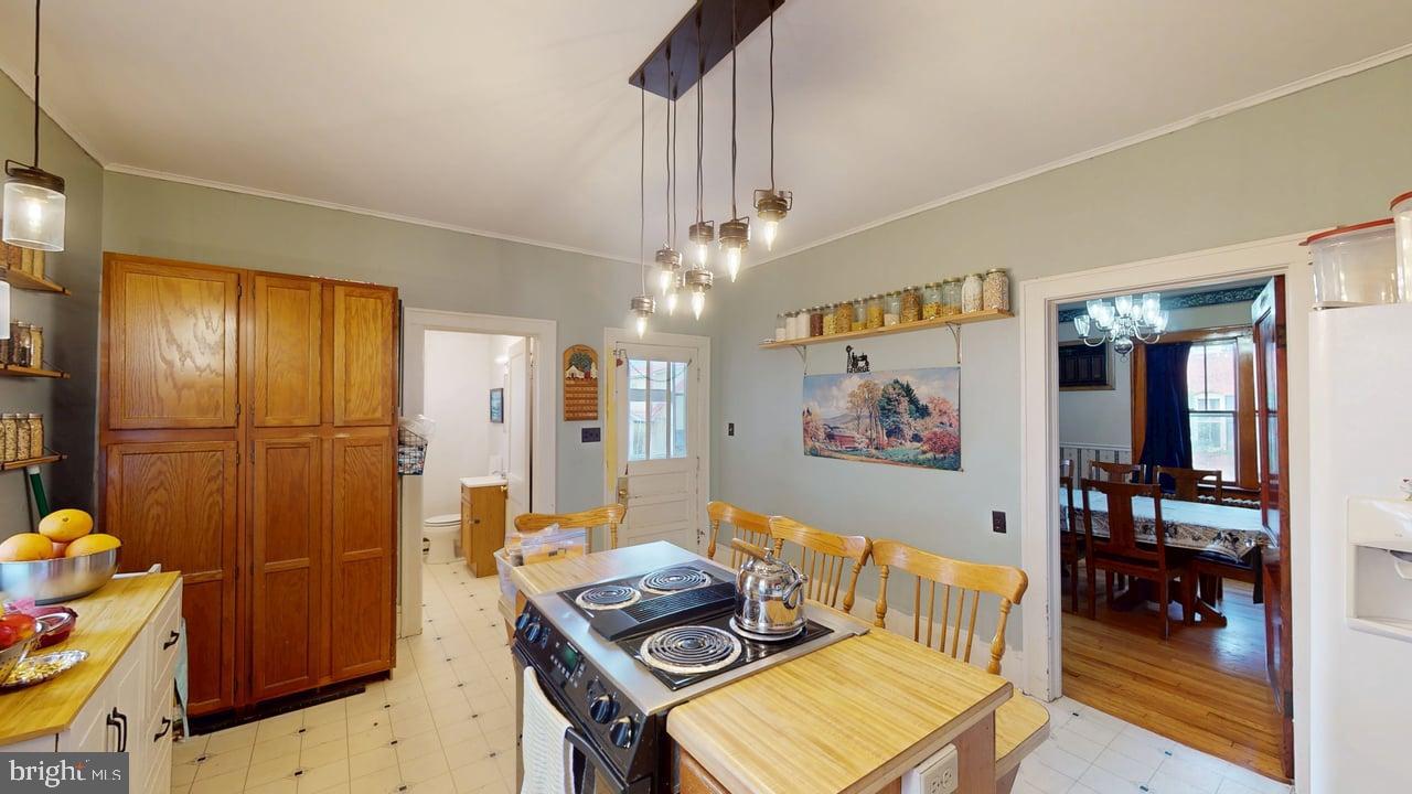 TOWN OF ROMNEY - Residential