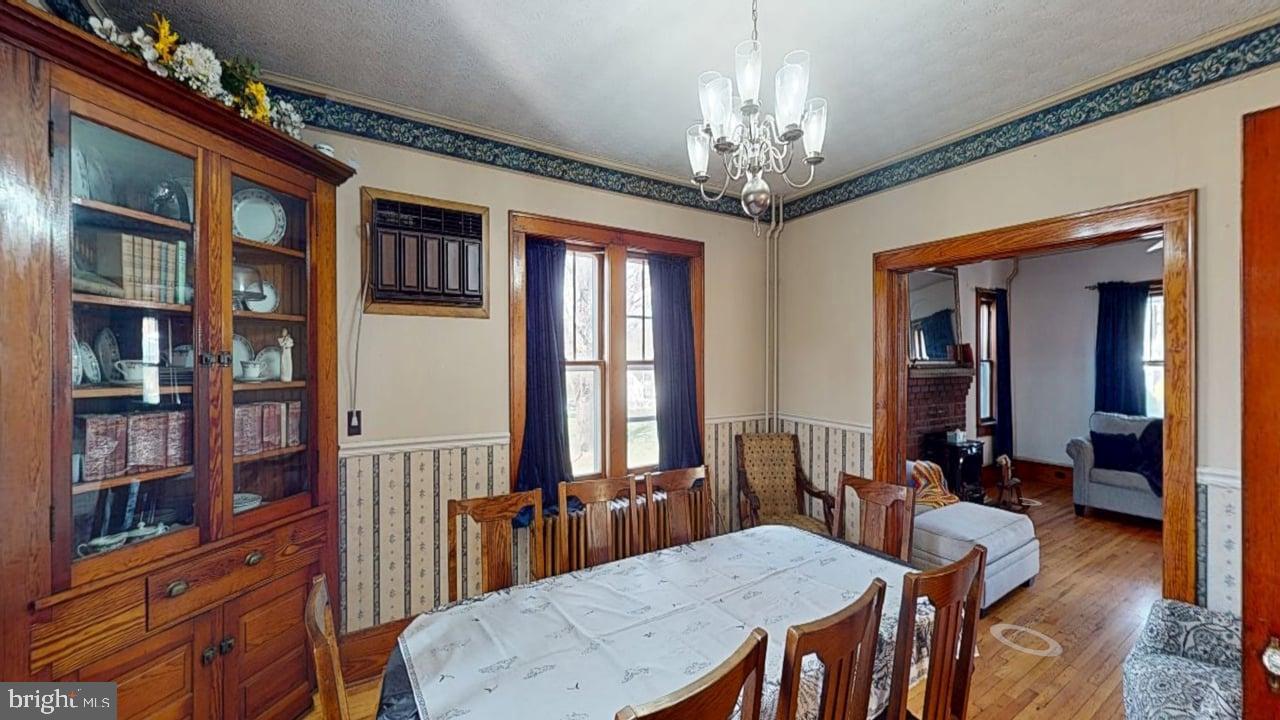 TOWN OF ROMNEY - Residential