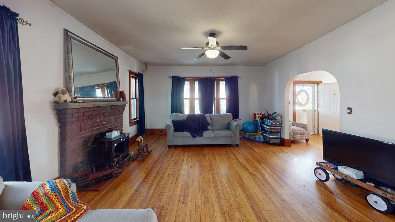 TOWN OF ROMNEY - Residential