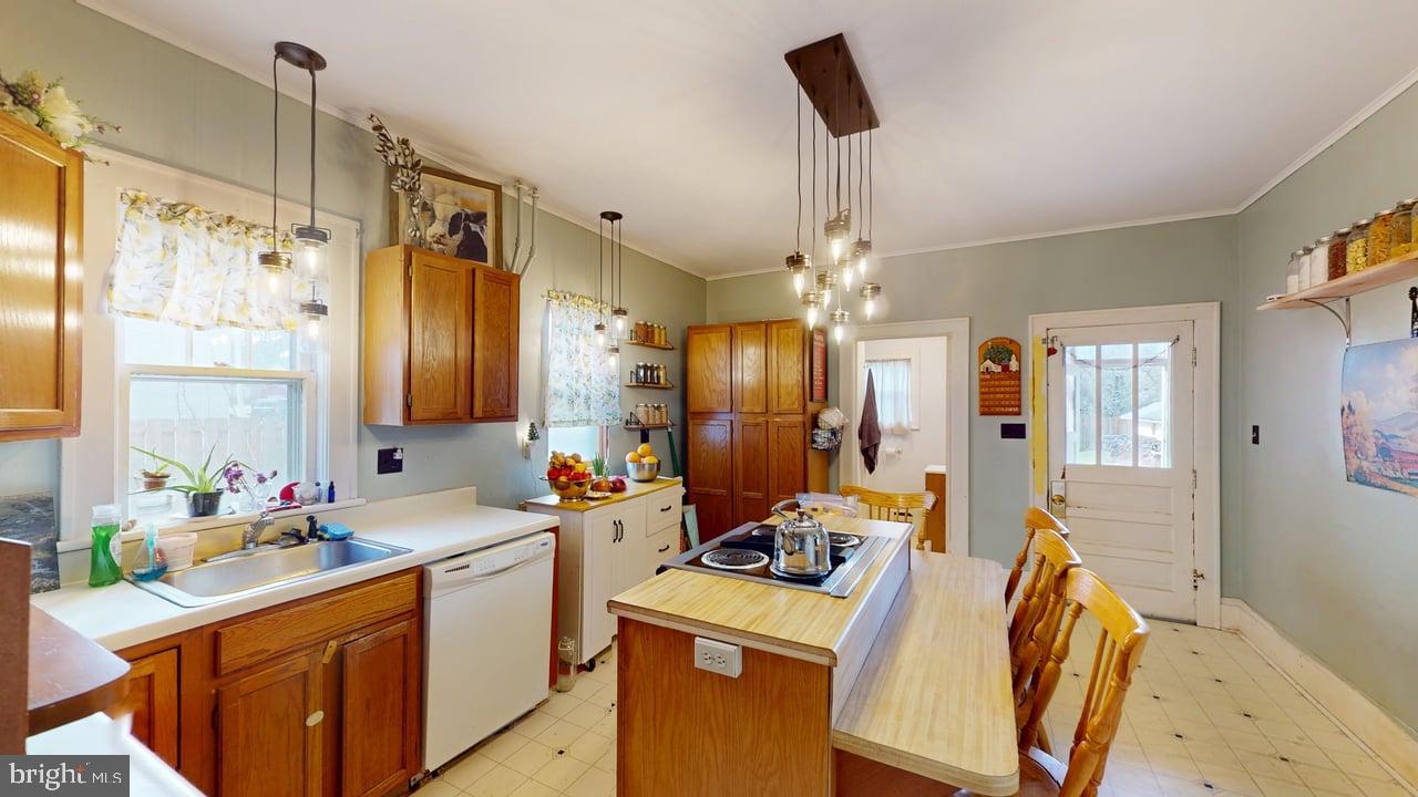 TOWN OF ROMNEY - Residential