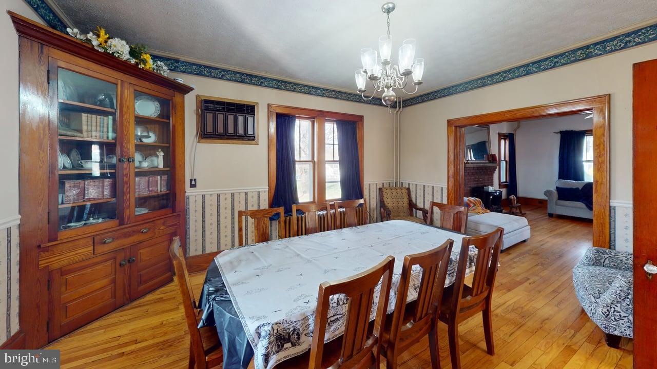 TOWN OF ROMNEY - Residential