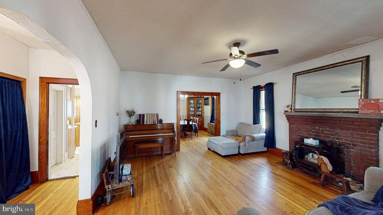 TOWN OF ROMNEY - Residential