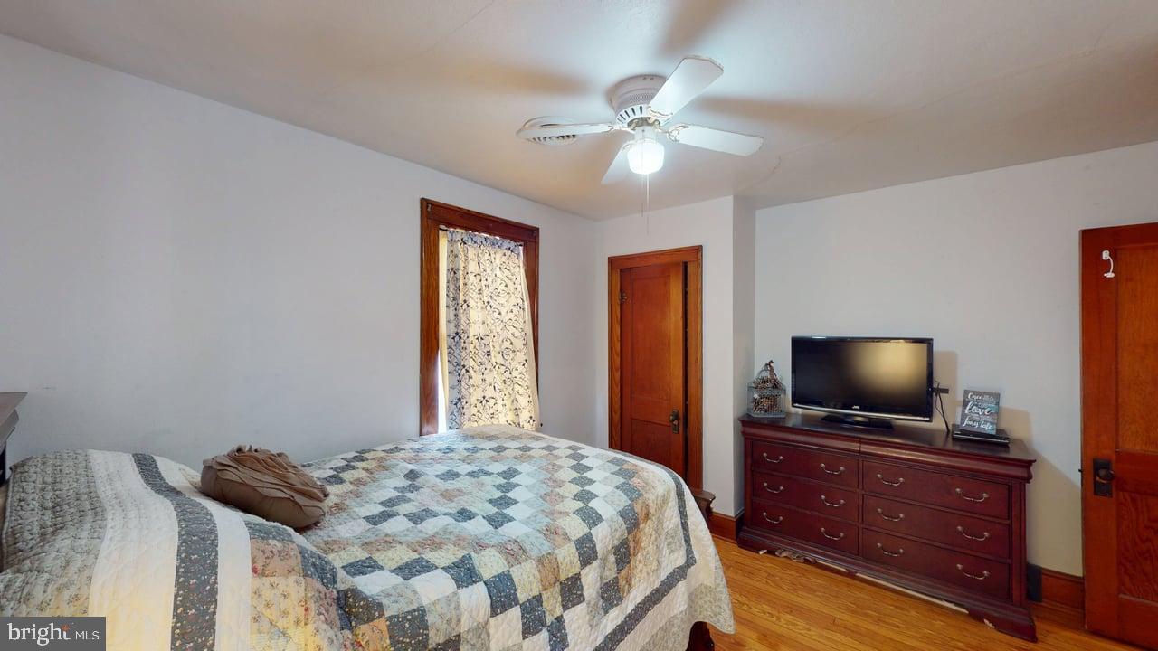 TOWN OF ROMNEY - Residential