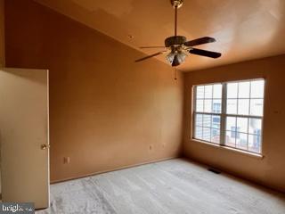 YORKSHIRE KNOLLS-PLAT 7> - Residential