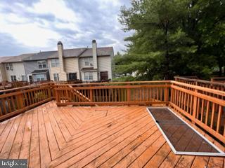 YORKSHIRE KNOLLS-PLAT 7> - Residential