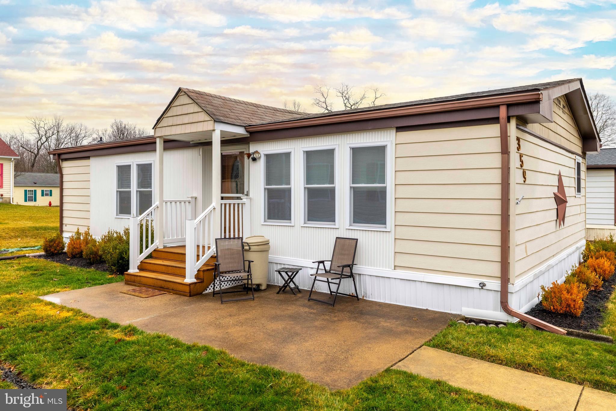 NESHAMINY FALLS - Residential