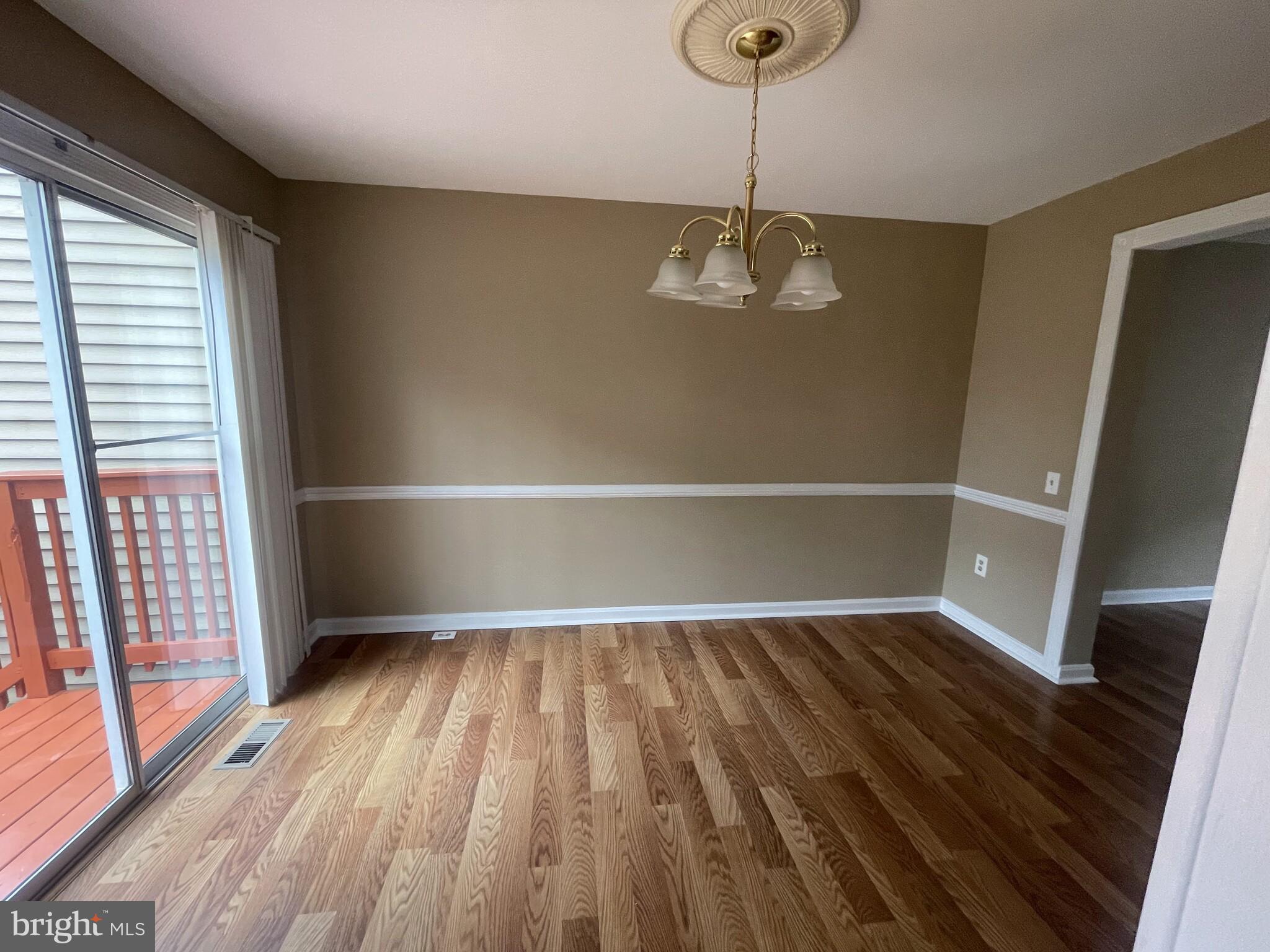 PLEASANT HILLS - Residential Lease