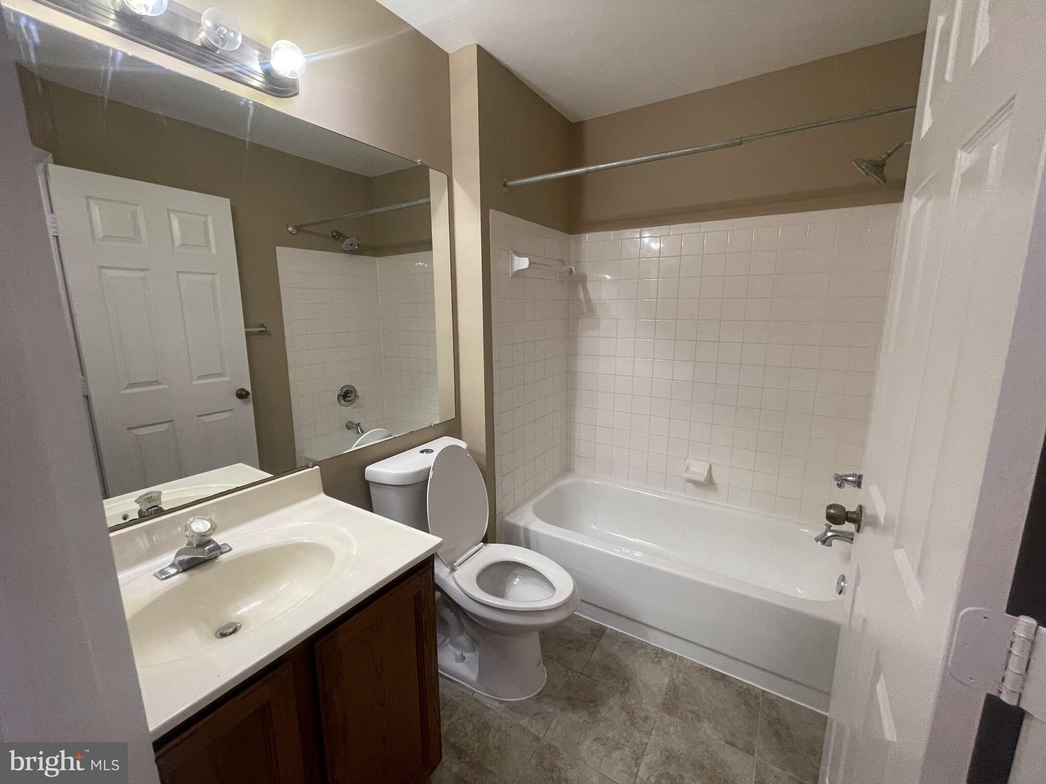 PLEASANT HILLS - Residential Lease