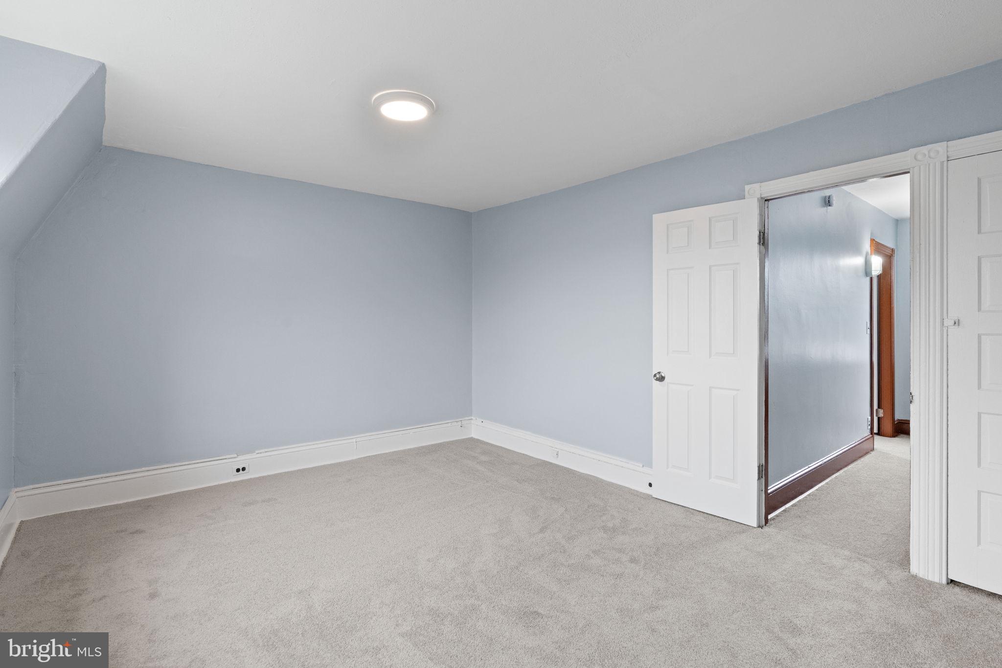 NORRISTOWN - Residential