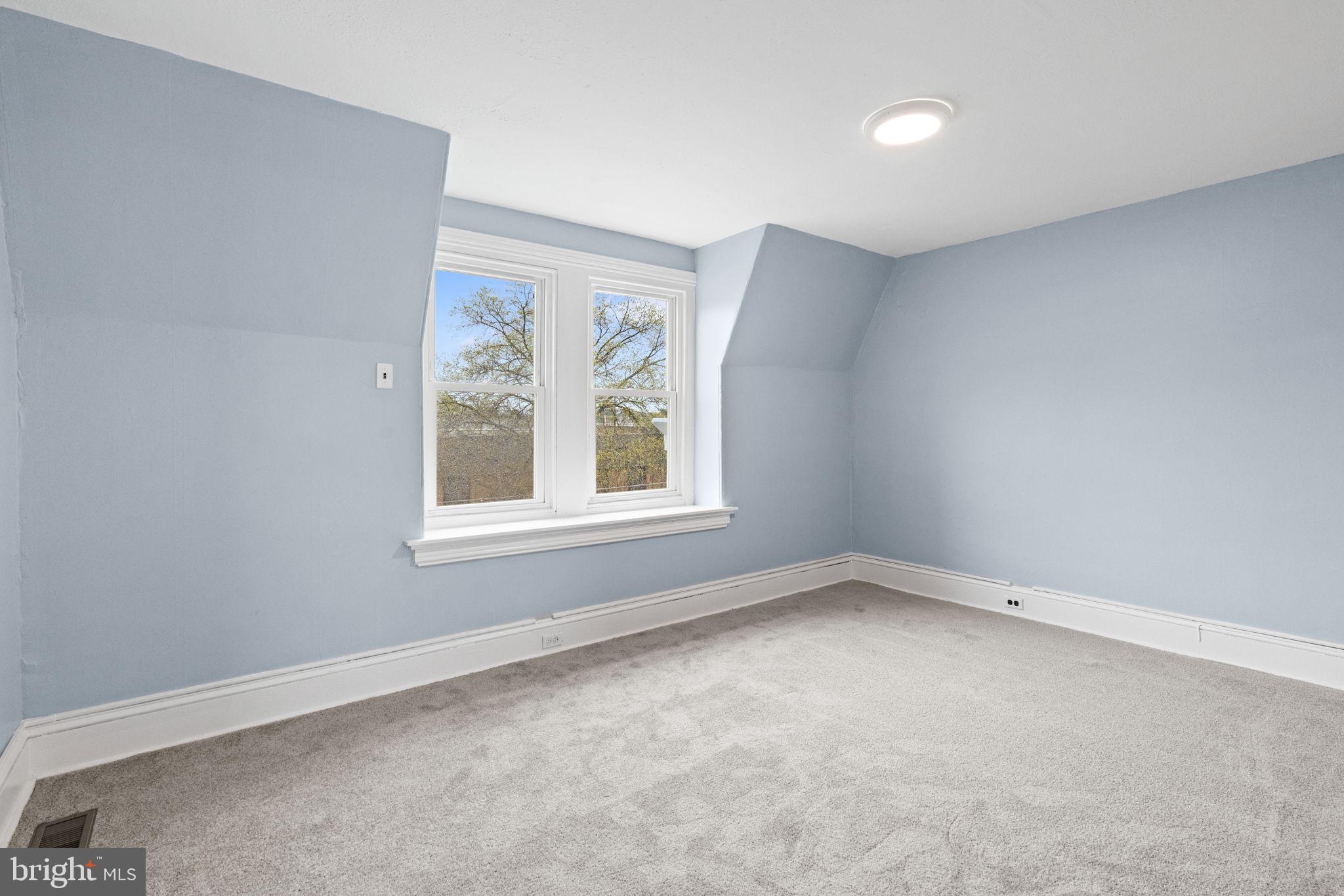 NORRISTOWN - Residential