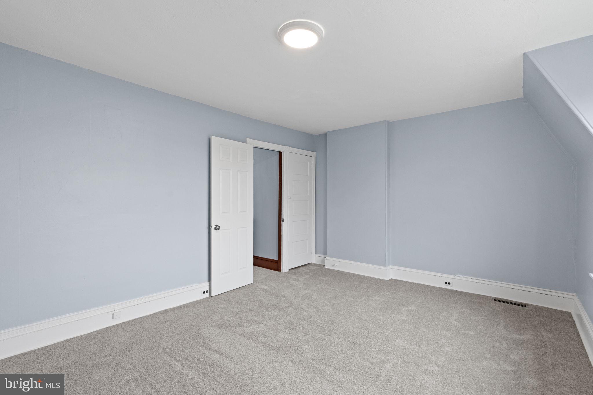 NORRISTOWN - Residential