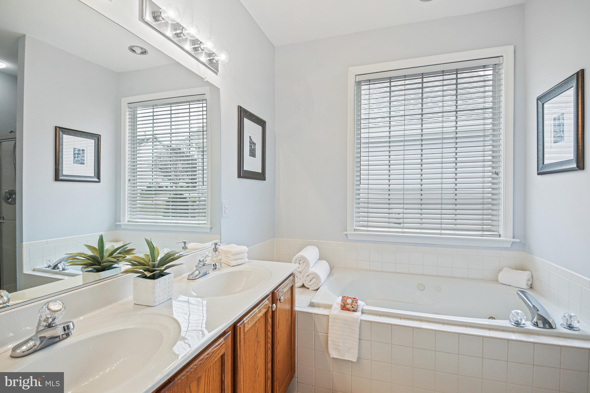 HERITAGE HUNT - Residential