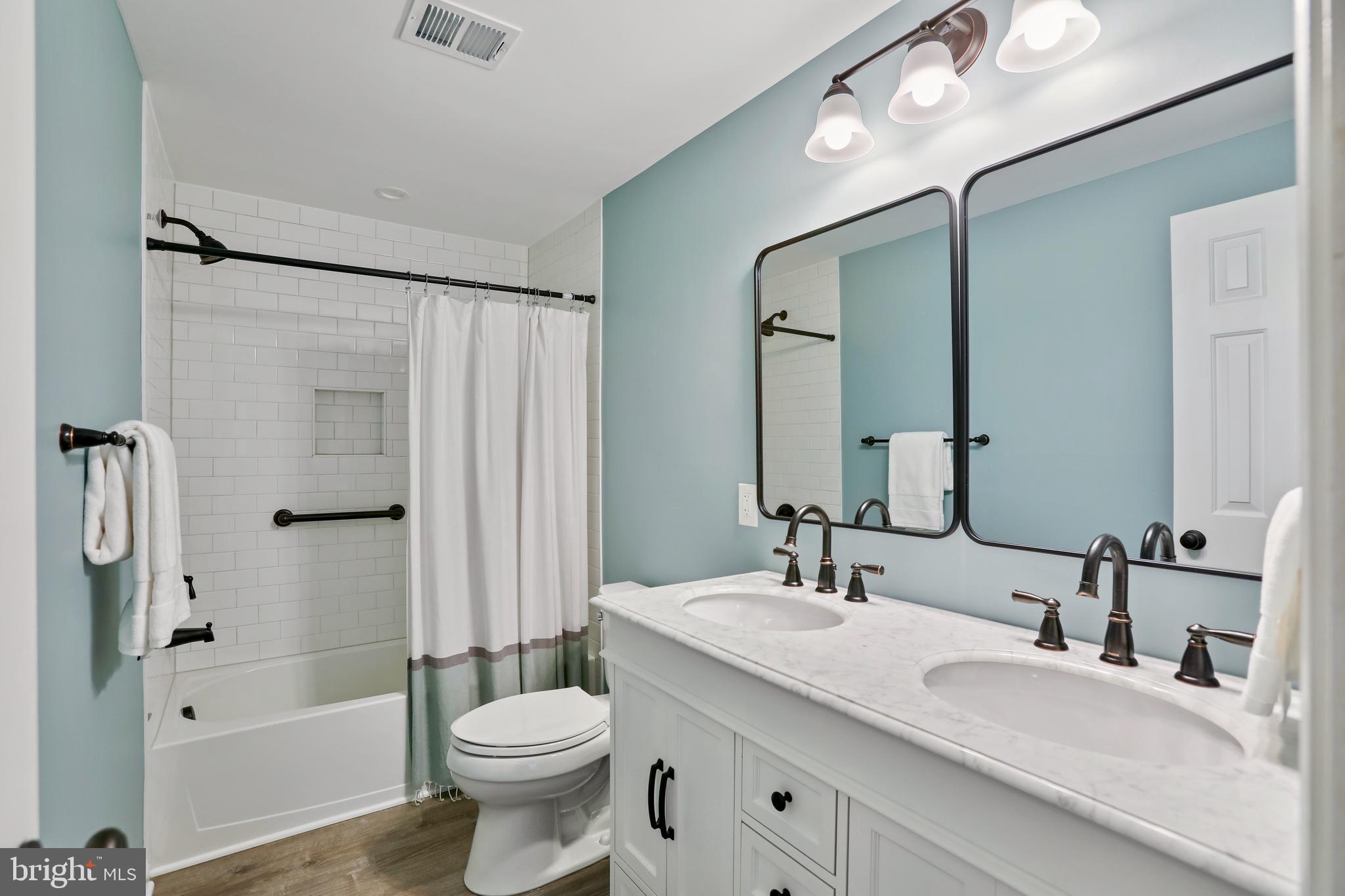 HYNSON KNOLLS - Residential