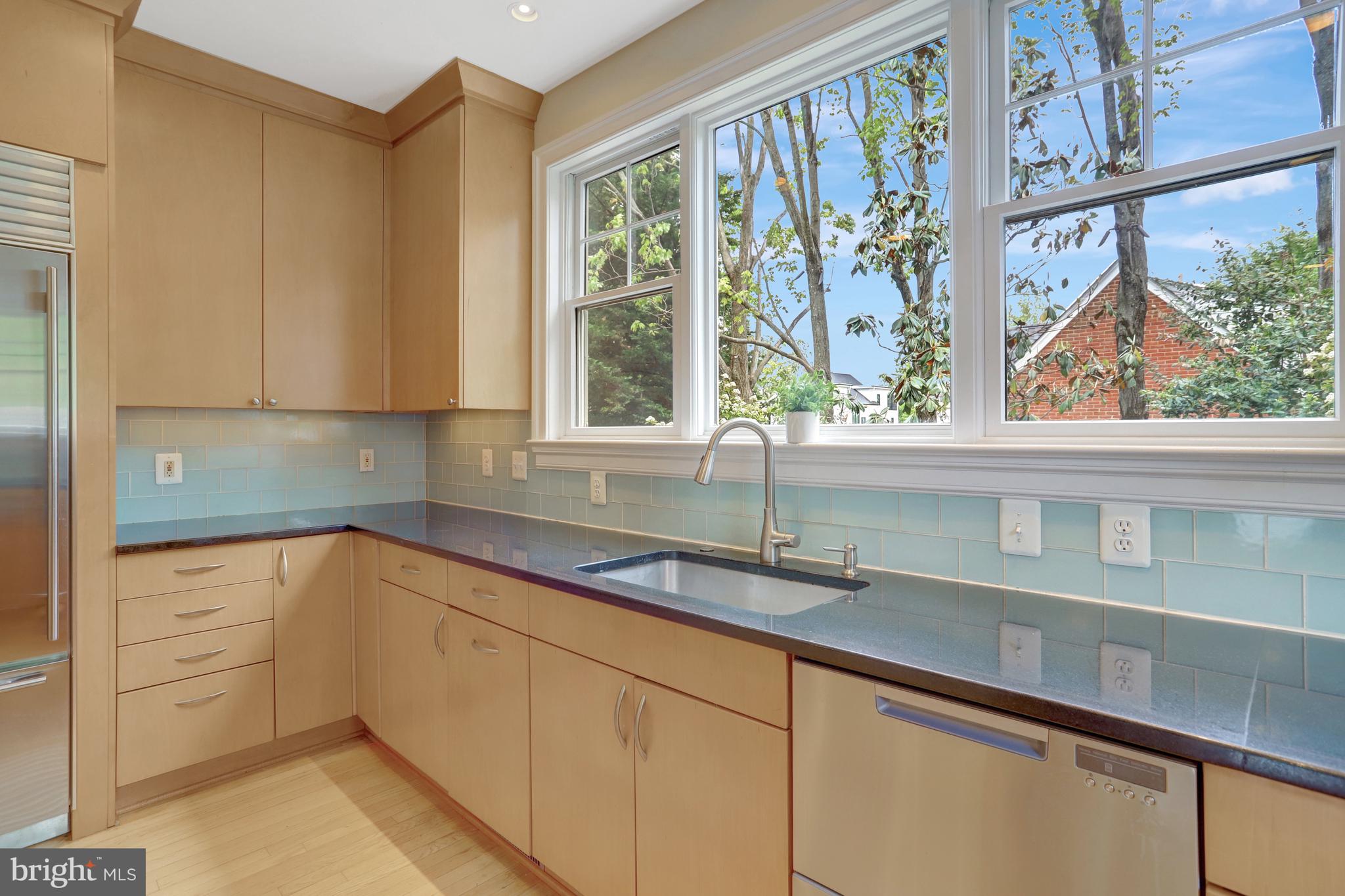 LYON PARK - Residential