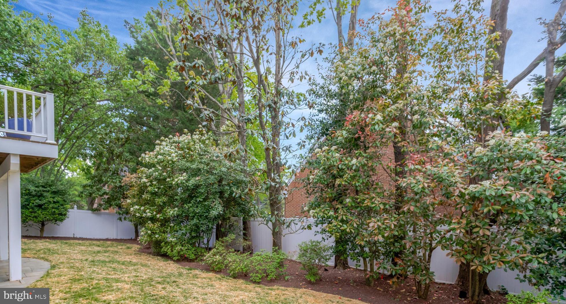 LYON PARK - Residential