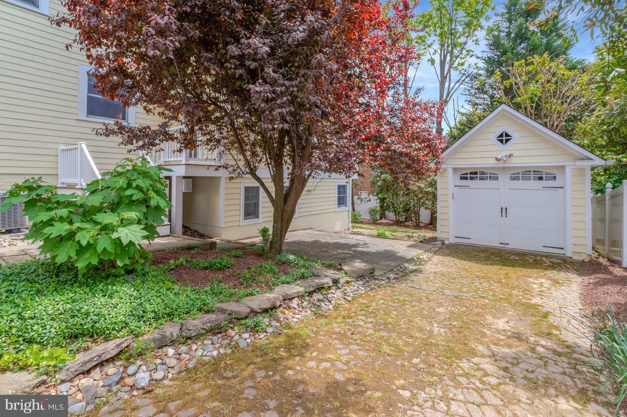 LYON PARK - Residential