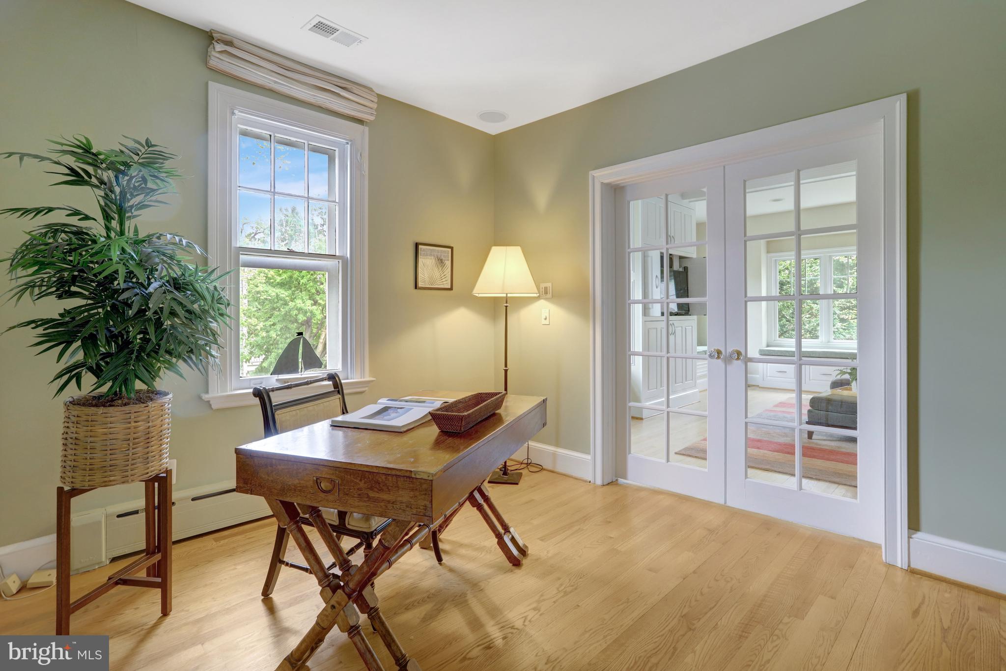 LYON PARK - Residential