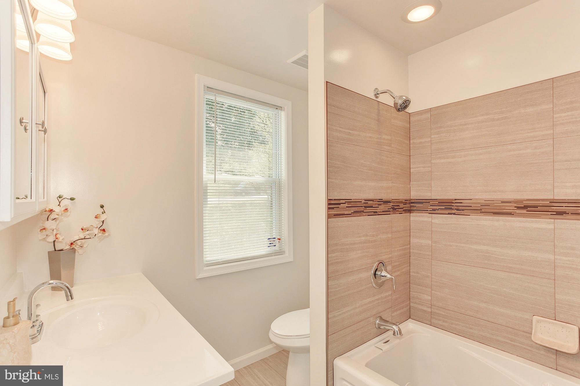 LAKEVIEW - Residential