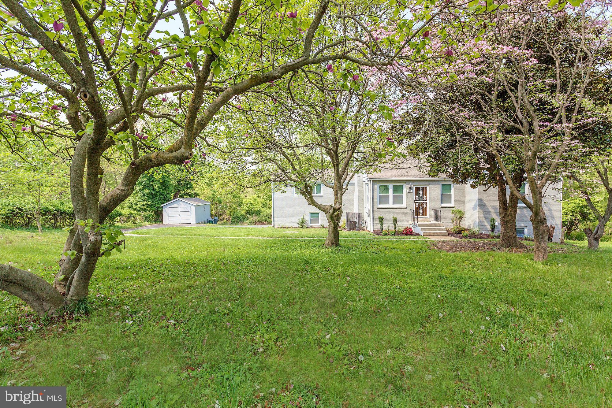 LAKEVIEW - Residential