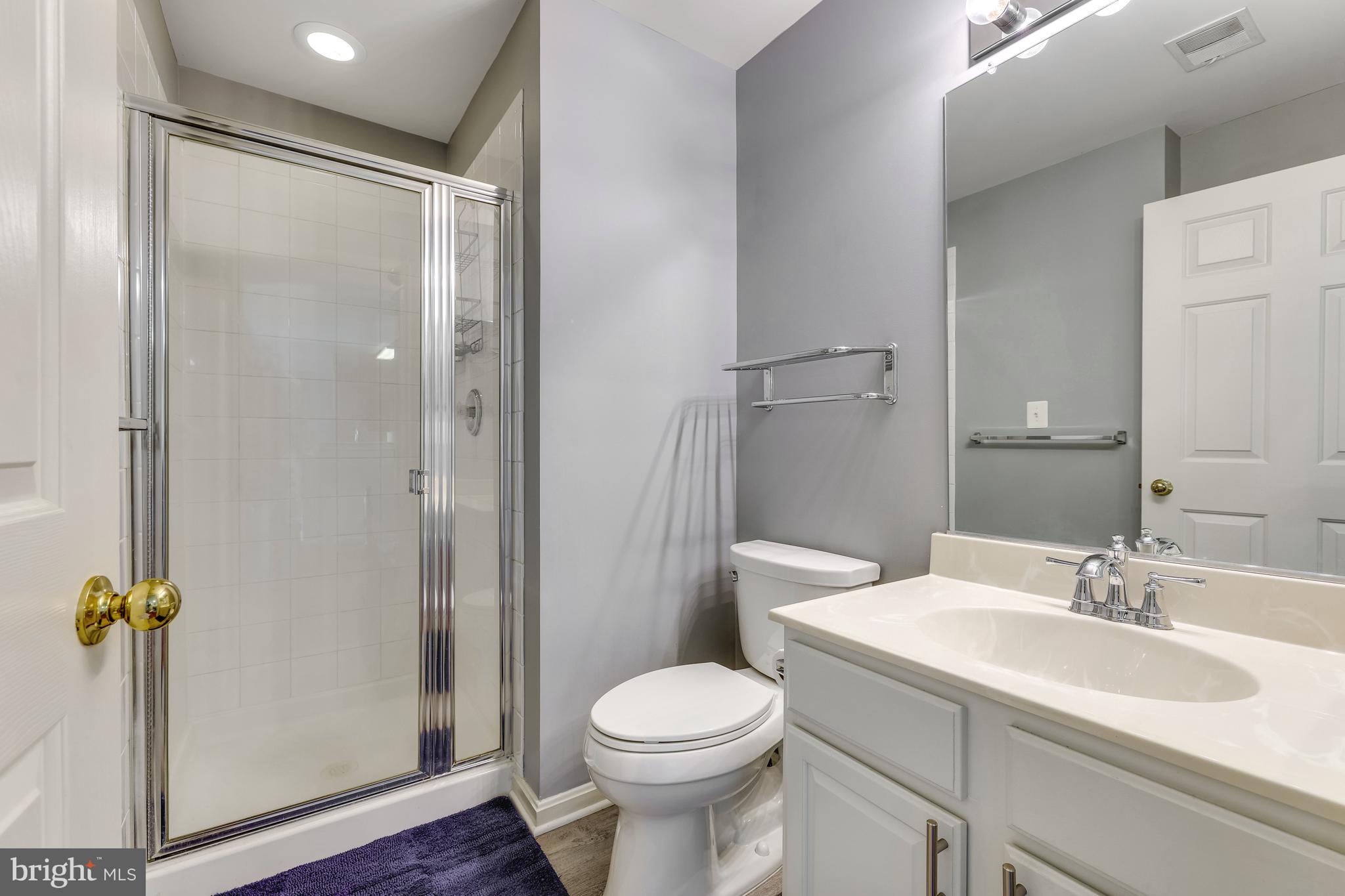 LEESBURG GATEWAY II - Residential Lease