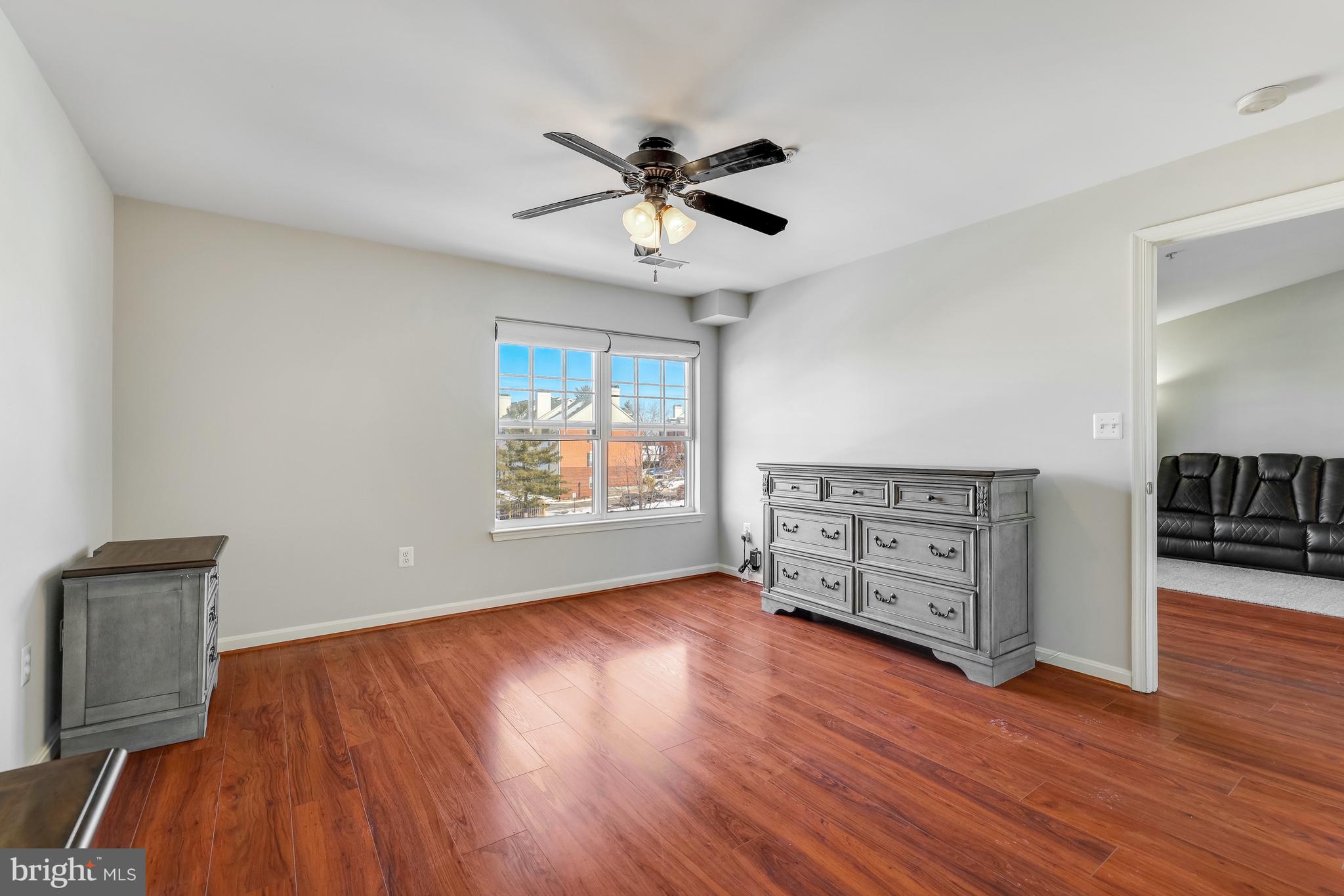 LEESBURG GATEWAY II - Residential Lease