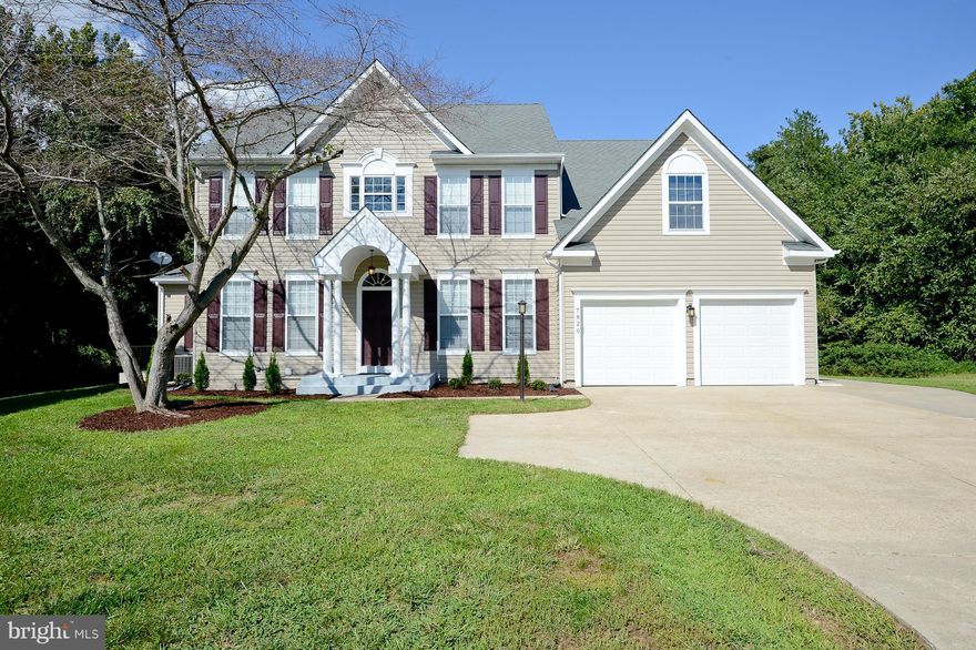 Proudly presenting of completely renovated single house sitting on Cul de sac with beautiful back to wood.  Over 4800 sf open floor has 2 master suite, brand new hard wood, brand new upgraded carpet, brand new kitchen with island with brand new SS appliances and brand new washer and dryer, crown molding and chair molding and brand new bathrooms and more!