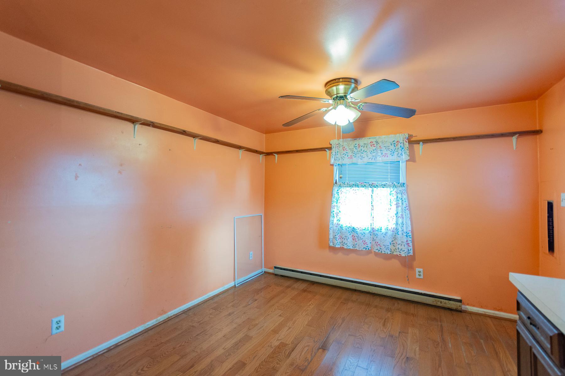 ORCHARD HILLS - Residential