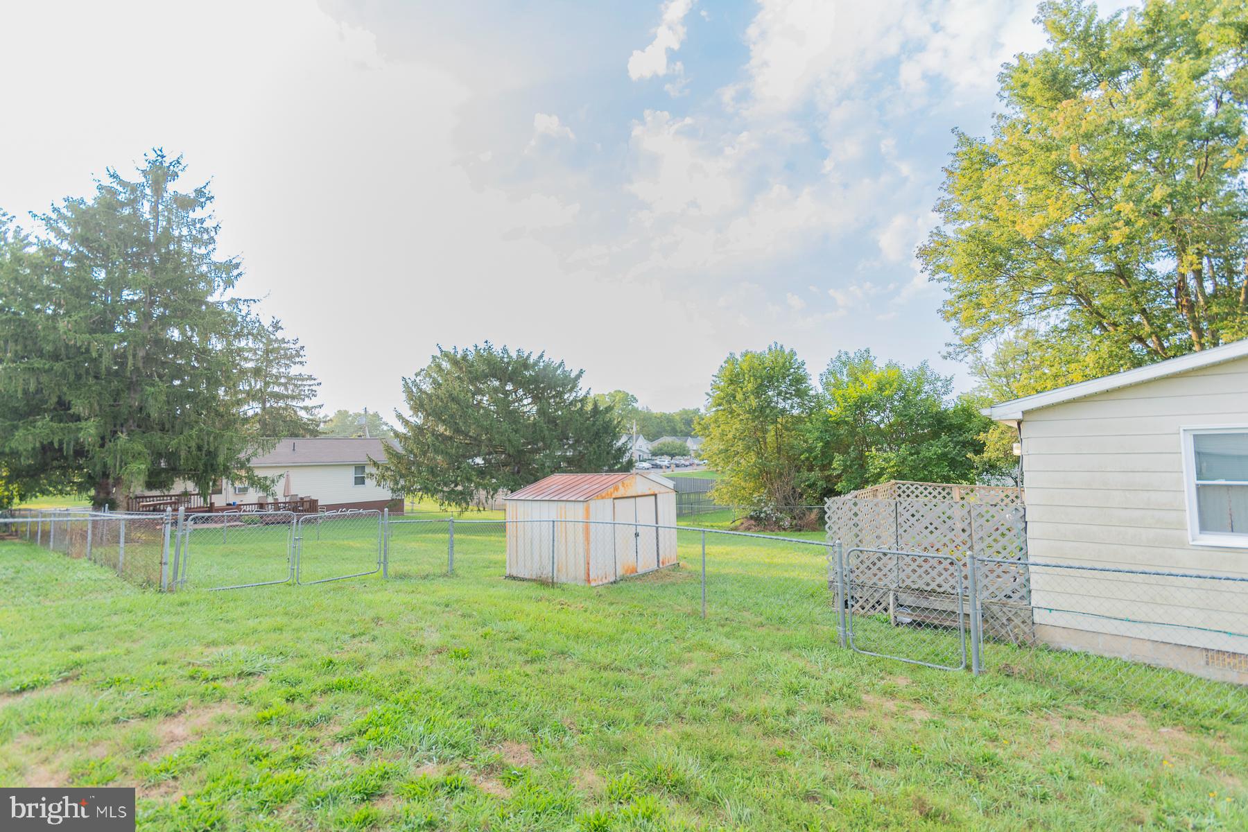 ORCHARD HILLS - Residential