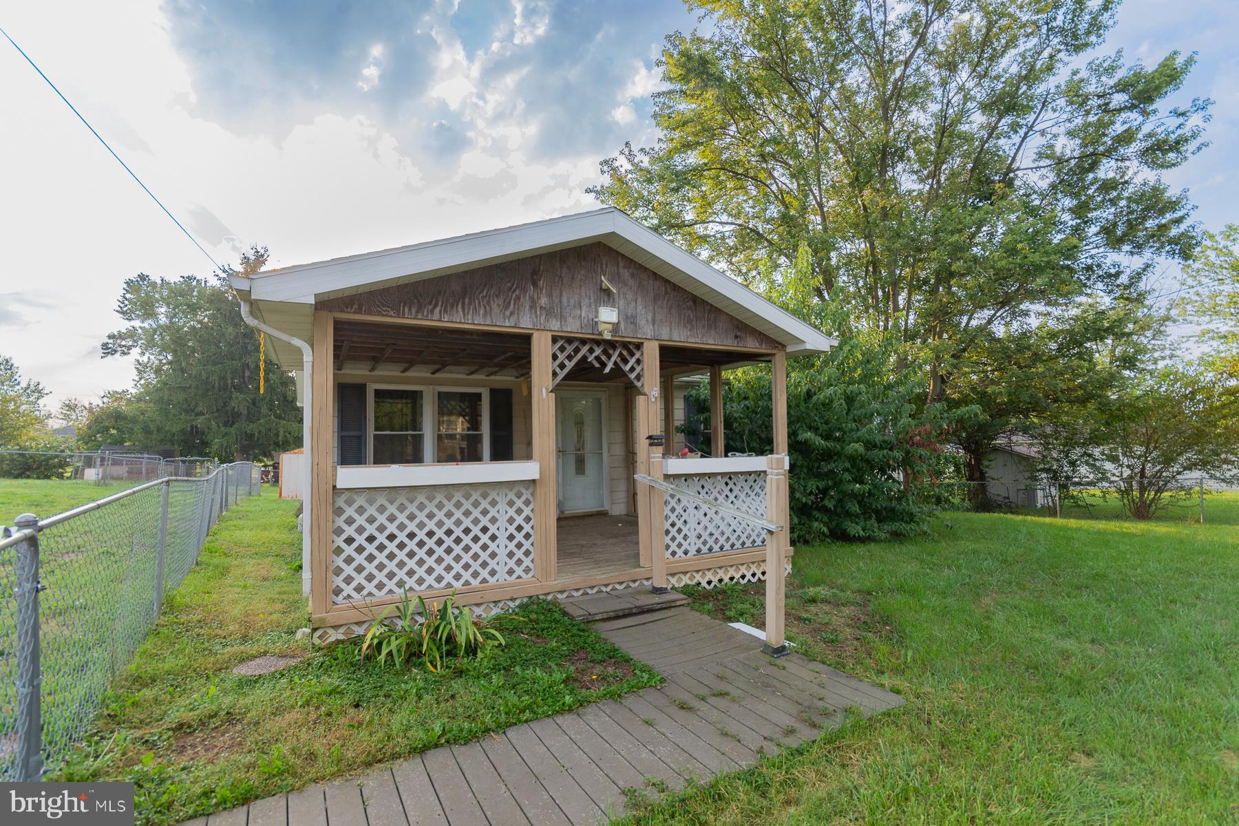 ORCHARD HILLS - Residential