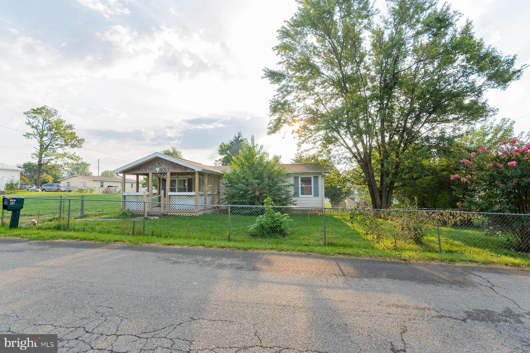 ORCHARD HILLS - Residential