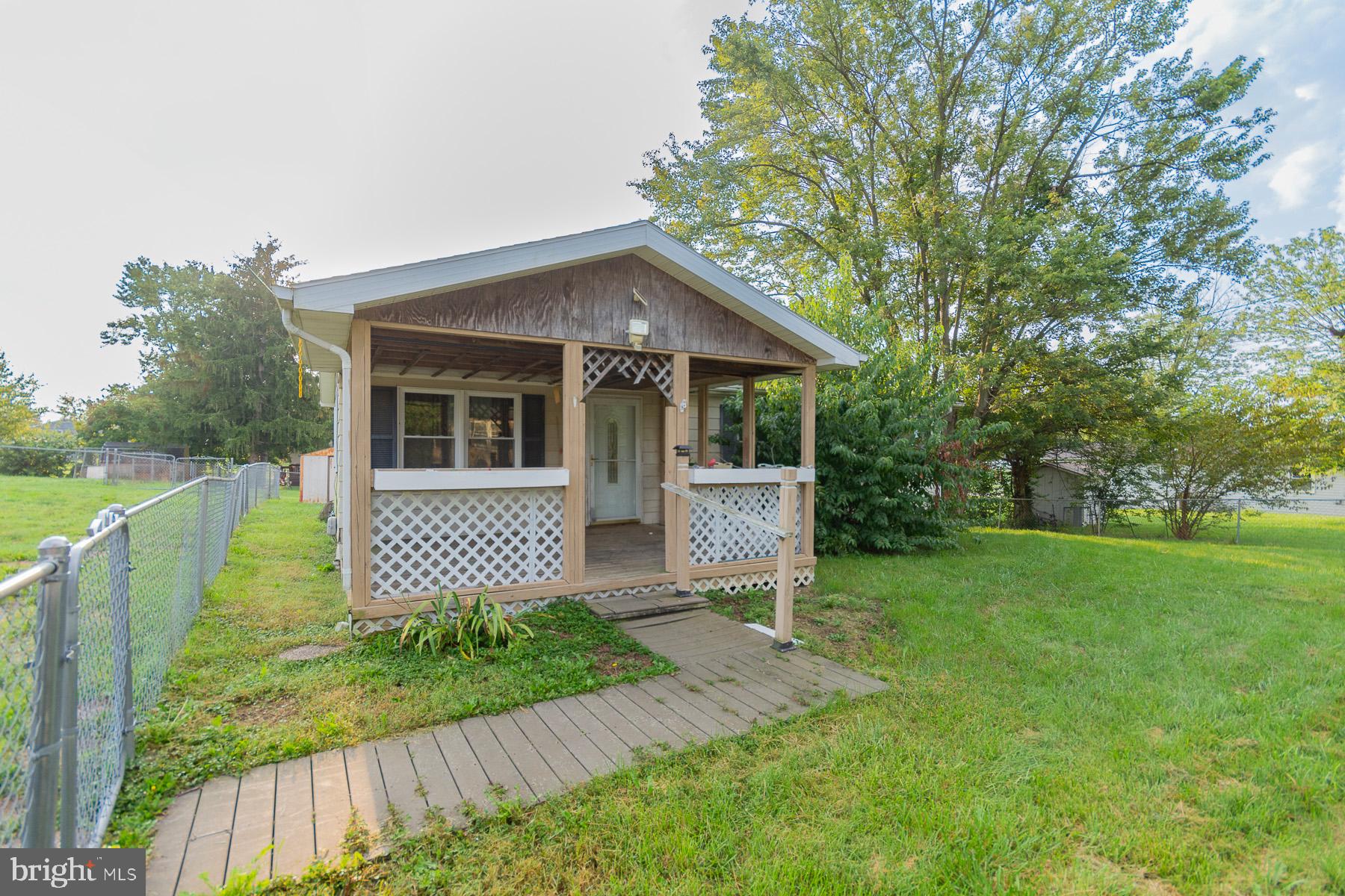 ORCHARD HILLS - Residential