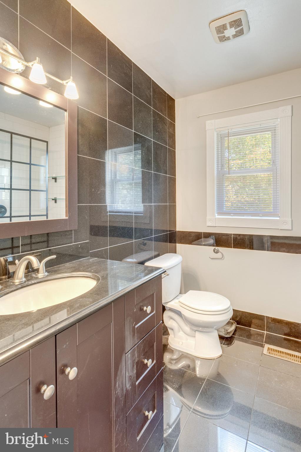 DALE CITY - Residential Lease