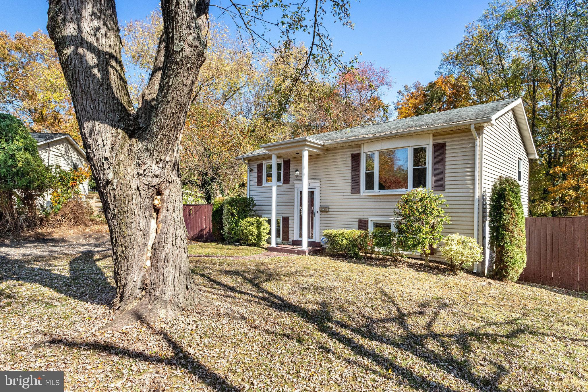 DALE CITY - Residential Lease