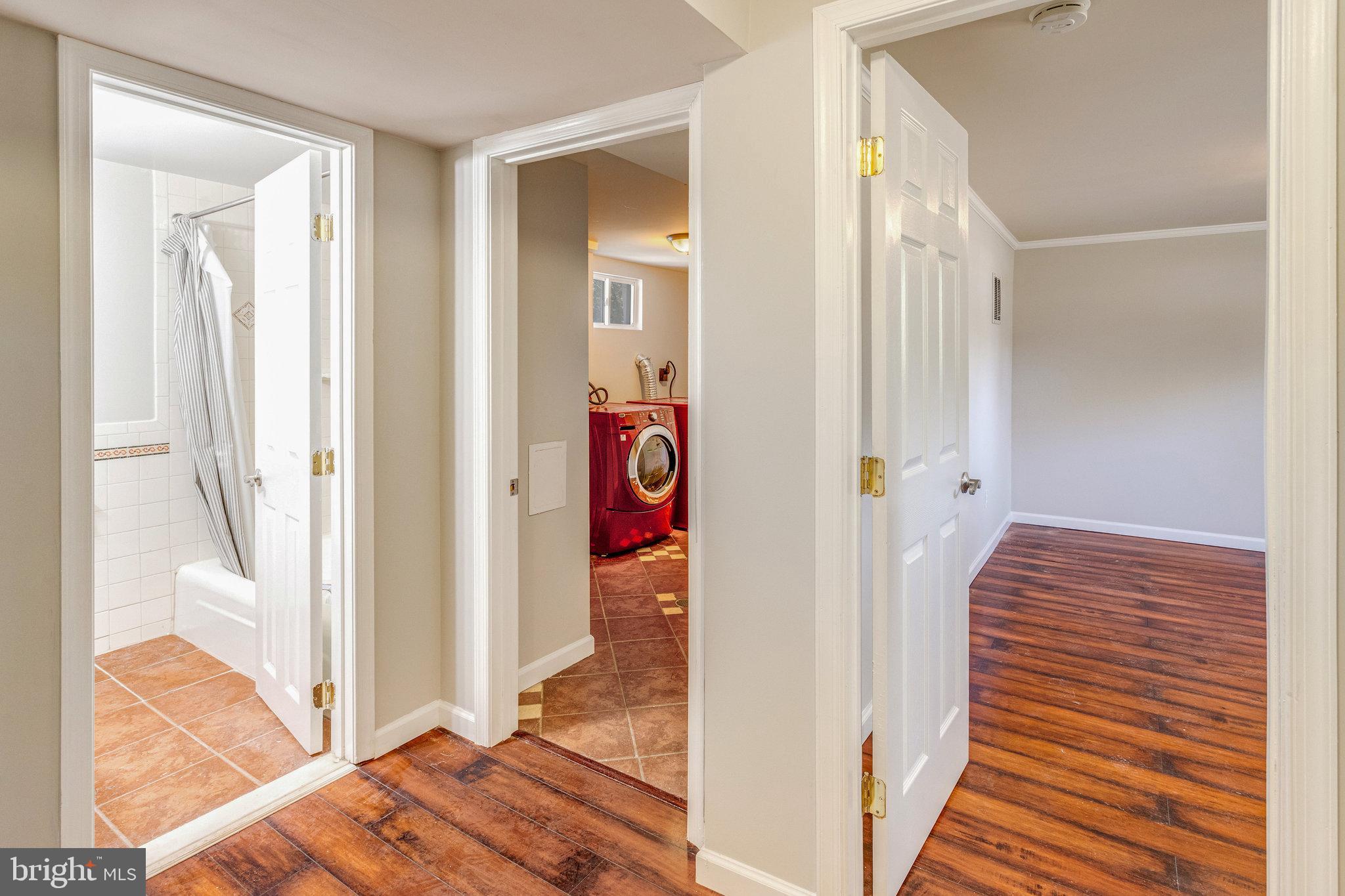 DALE CITY - Residential Lease