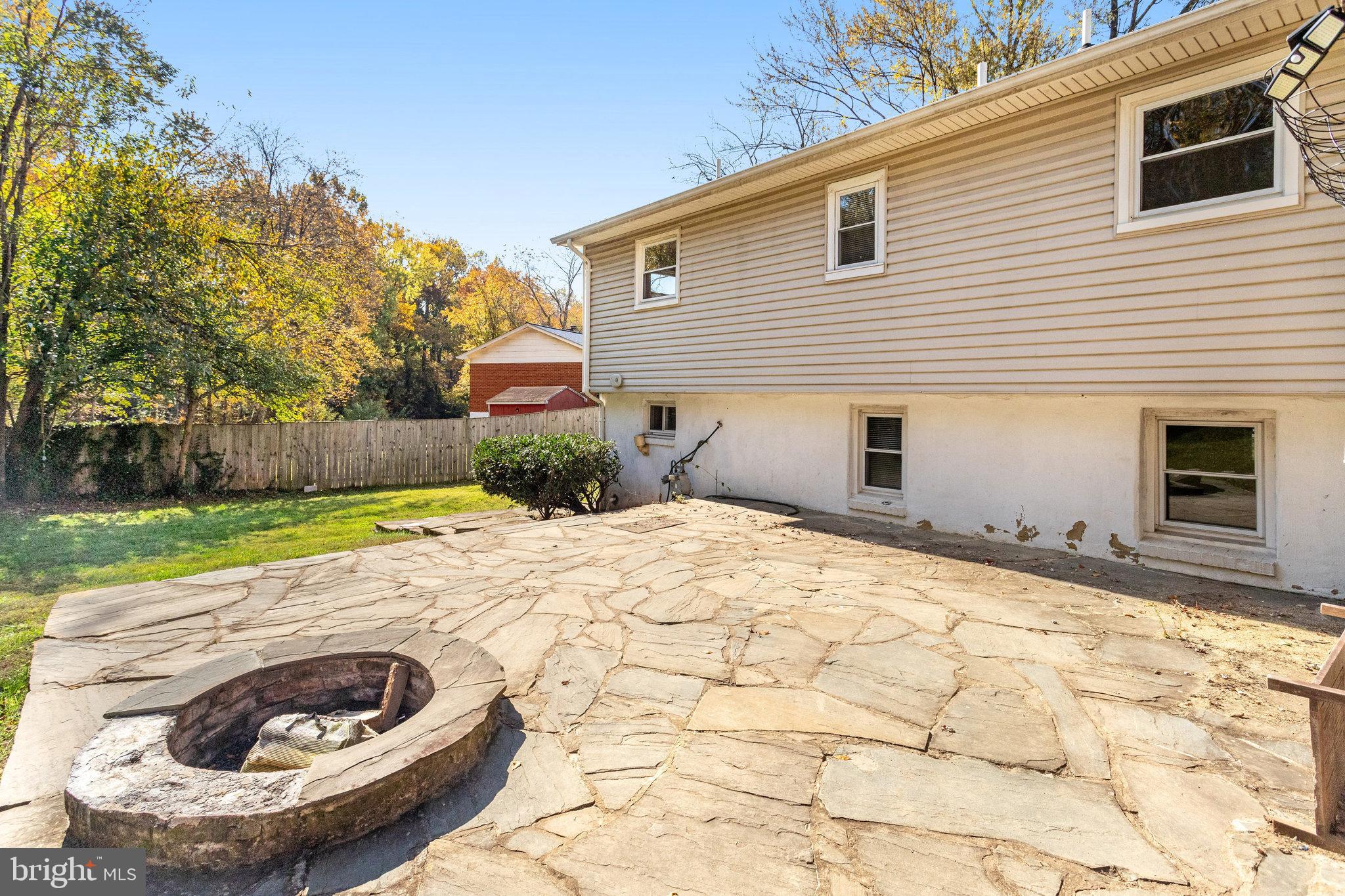 DALE CITY - Residential Lease