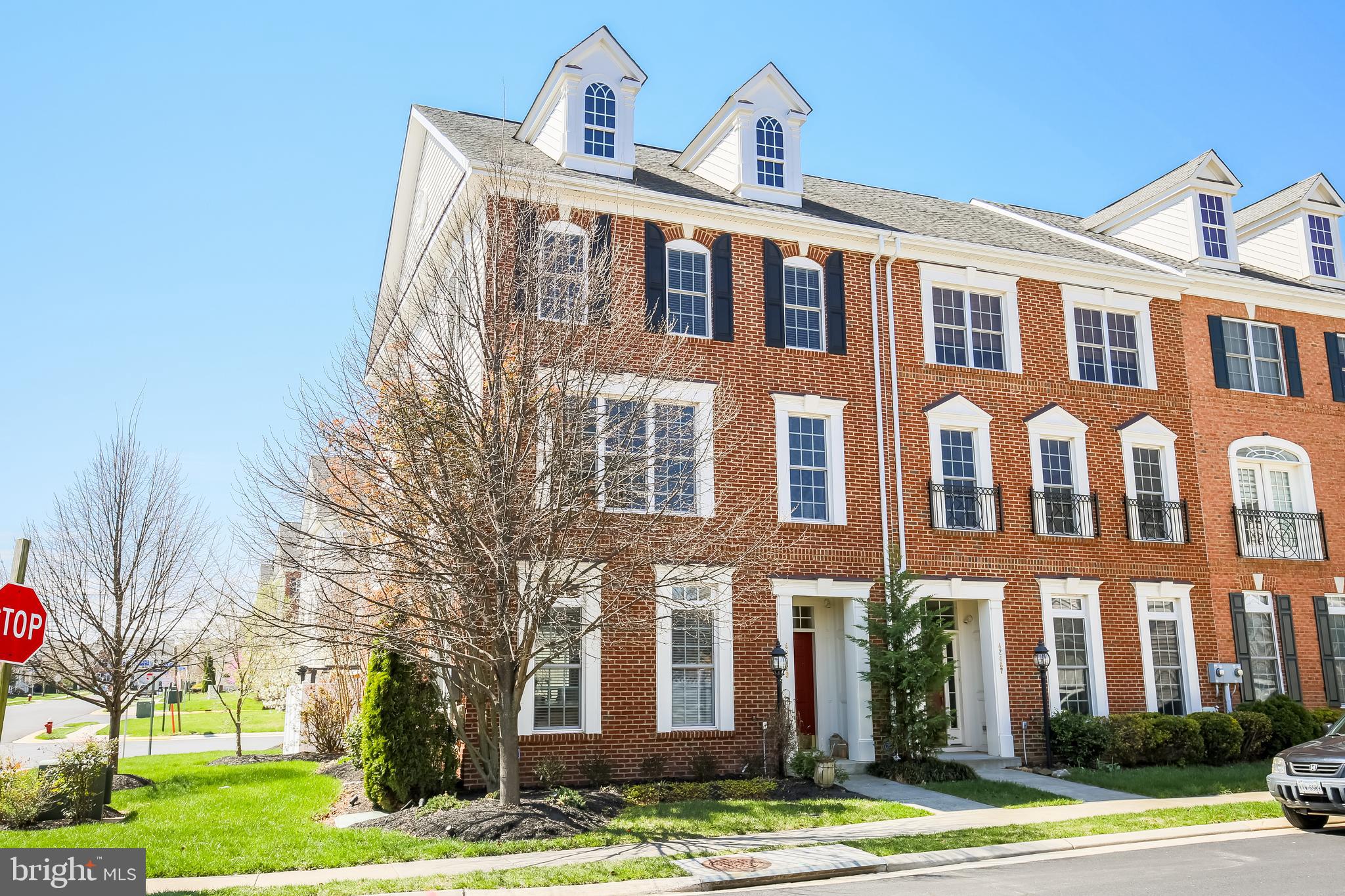 42469 REDSTONE TERRACE