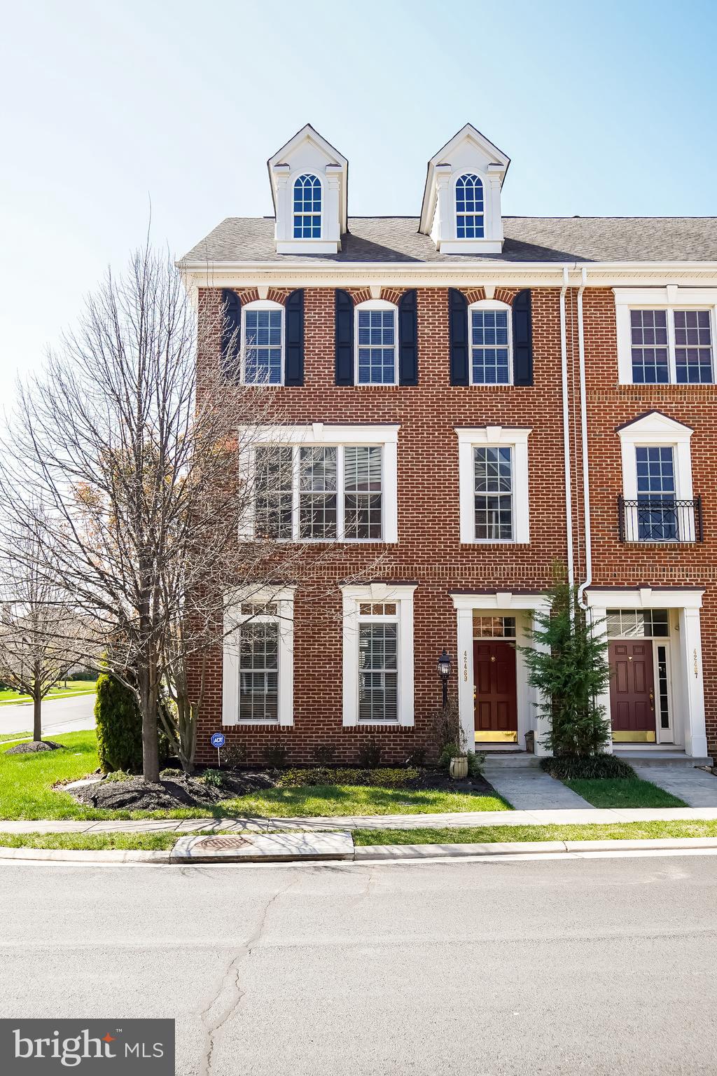 42469 REDSTONE TERRACE