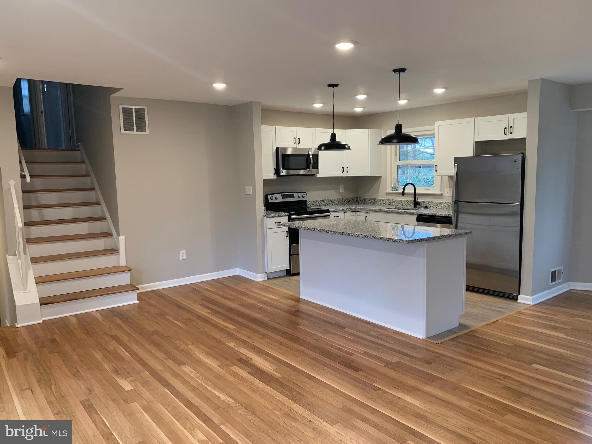 SLEEPY HOLLOW WOODS - Residential