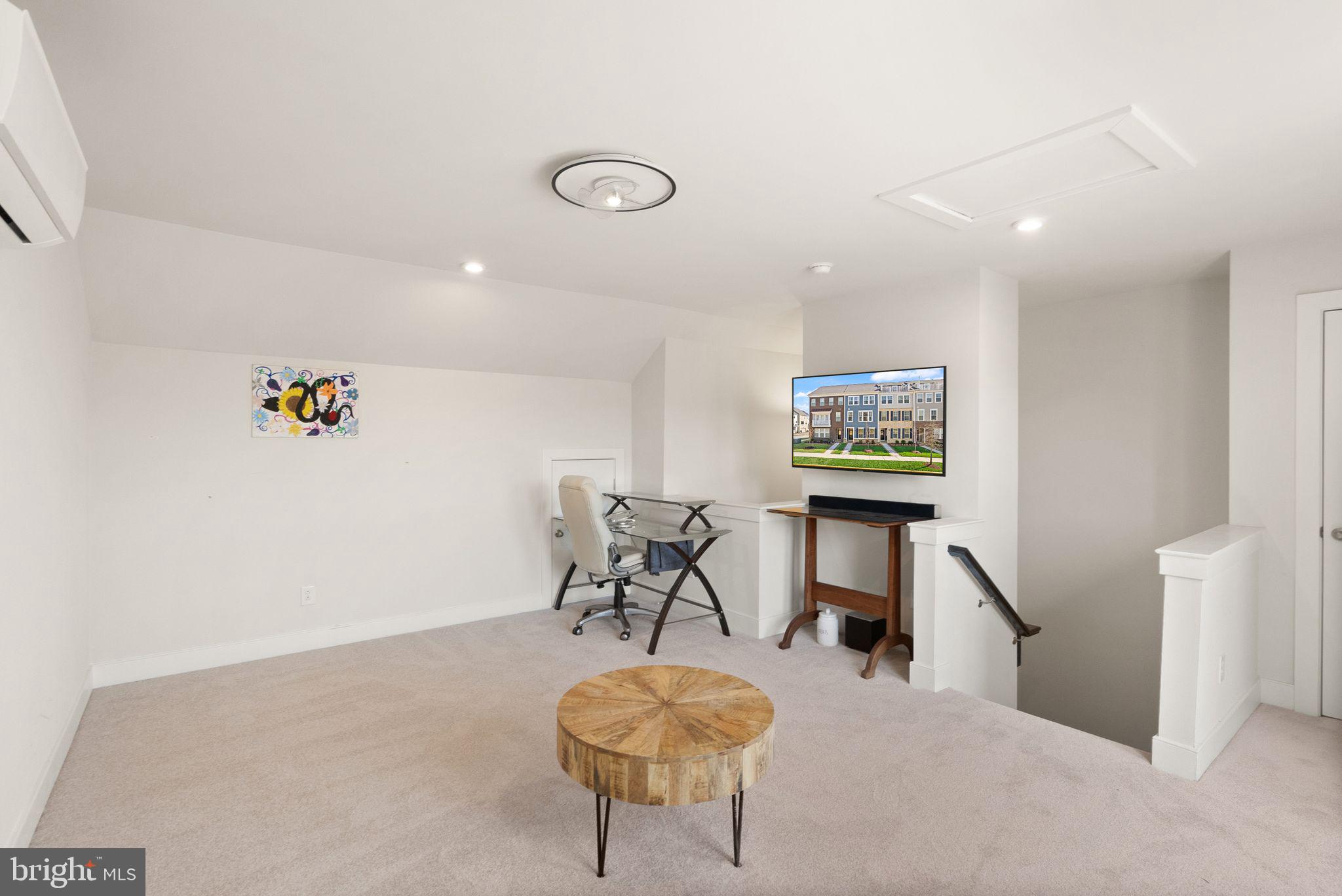 POTOMAC SHORES - Residential