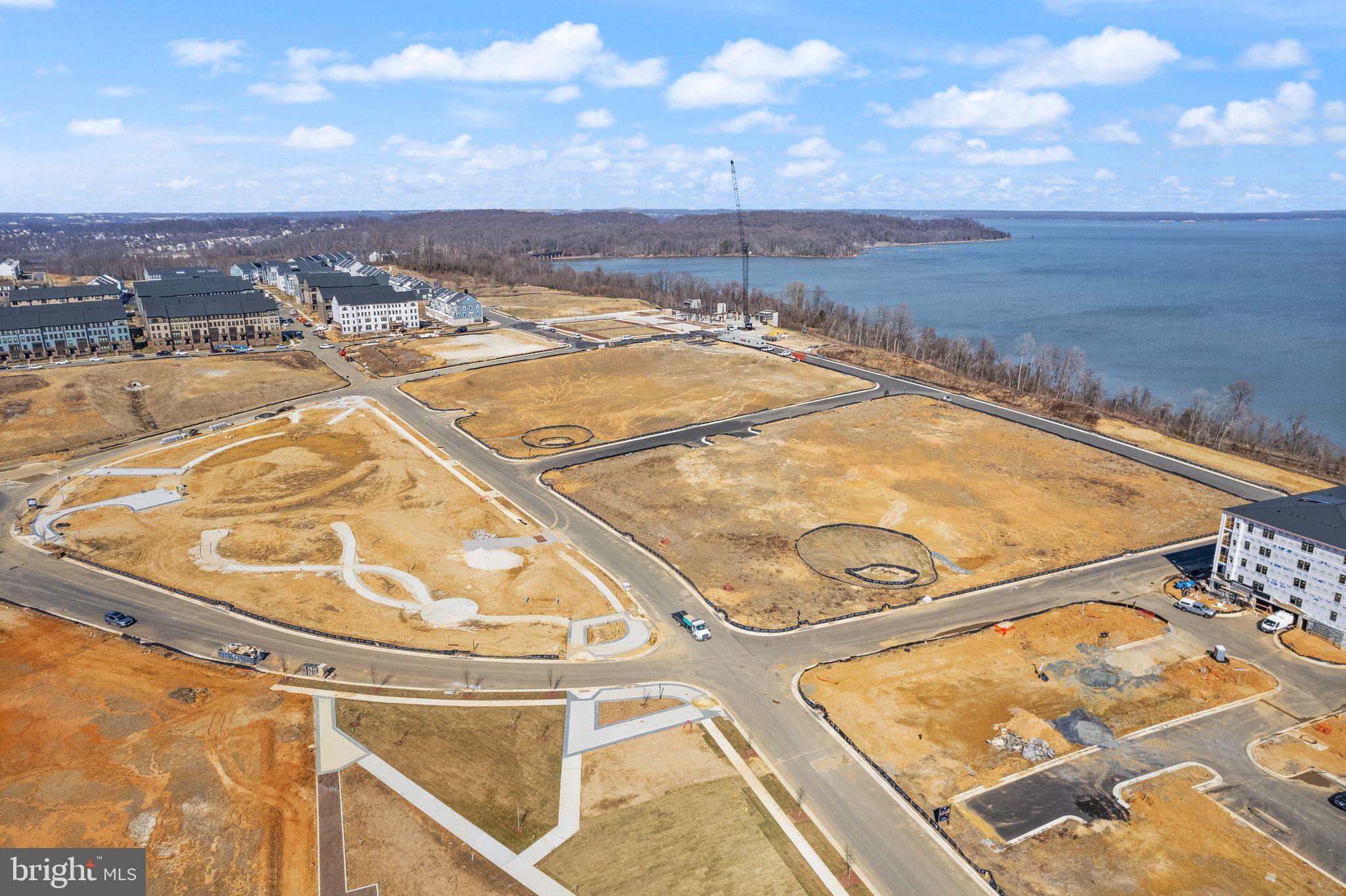 POTOMAC SHORES - Residential