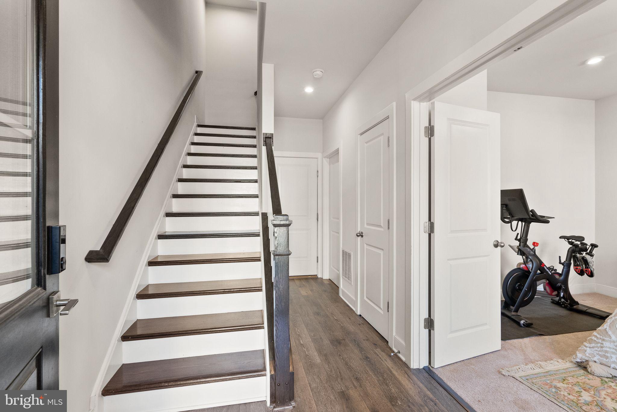 POTOMAC SHORES - Residential