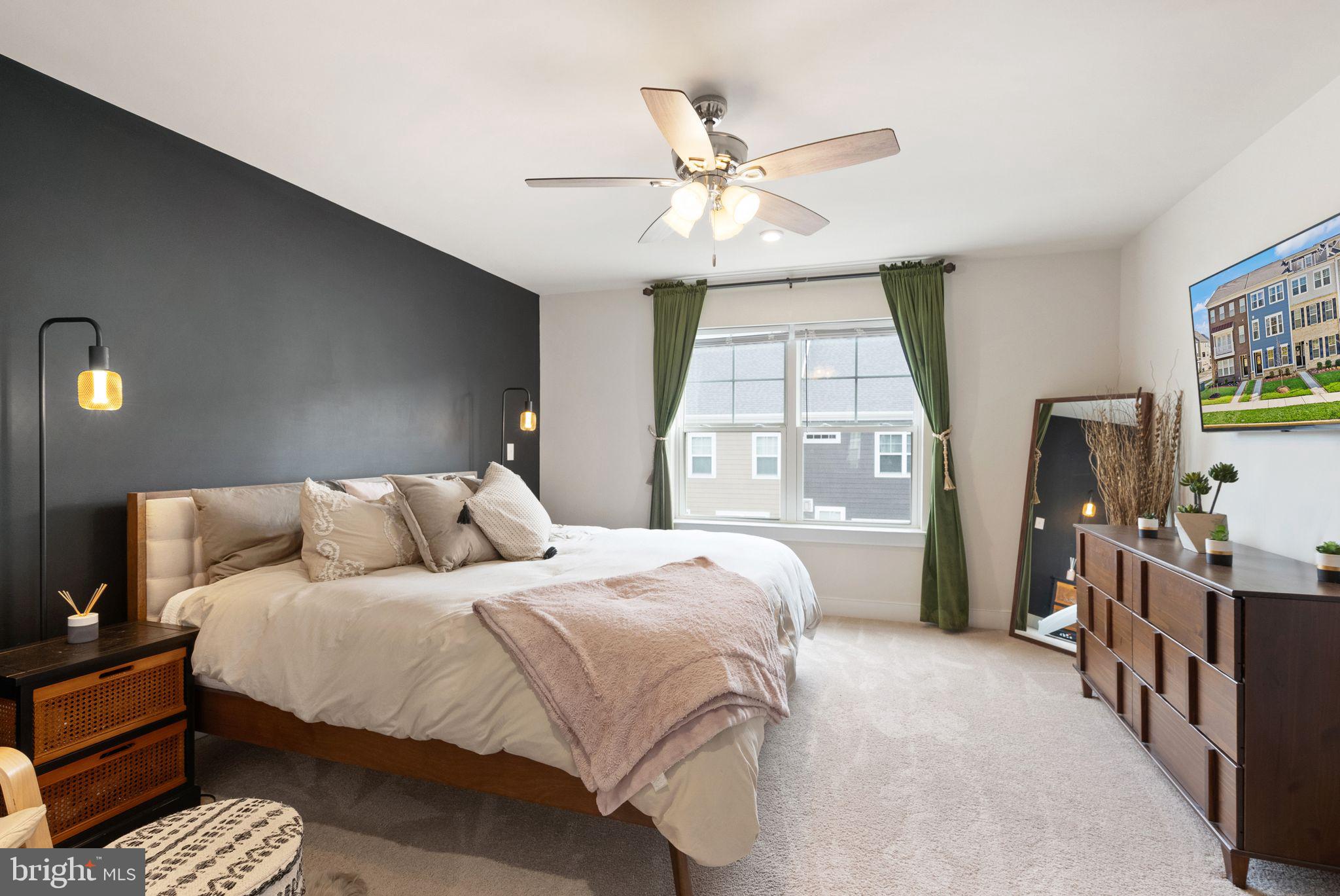 POTOMAC SHORES - Residential
