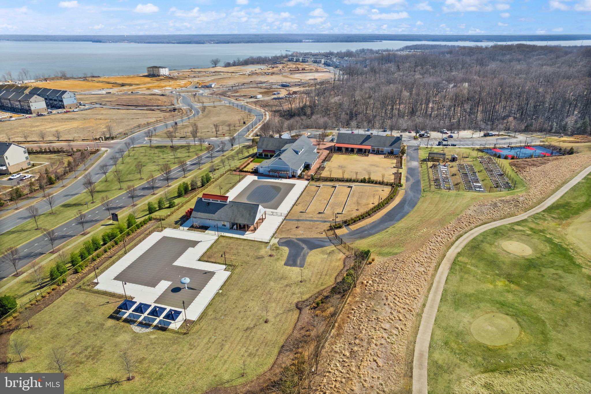 POTOMAC SHORES - Residential