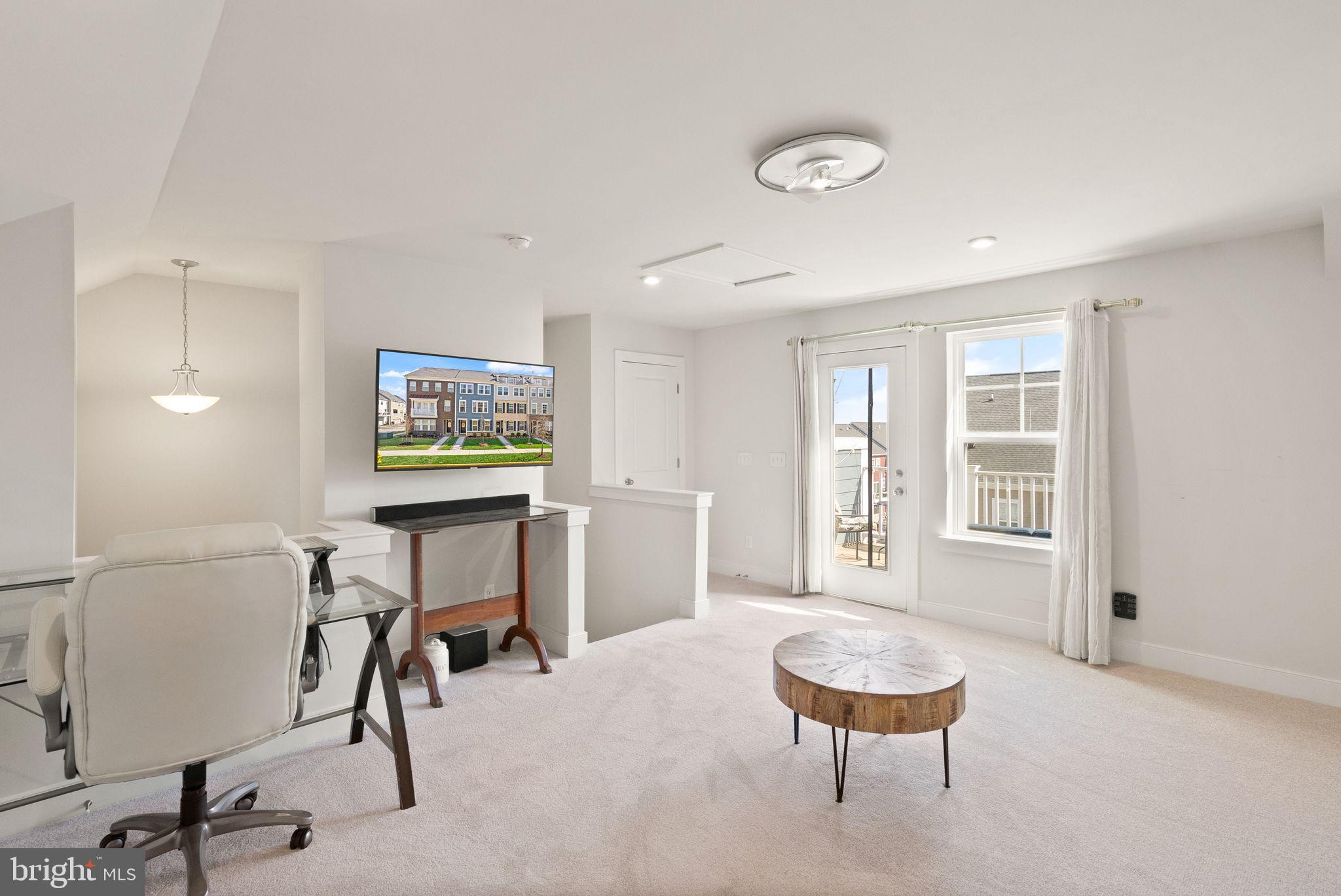 POTOMAC SHORES - Residential